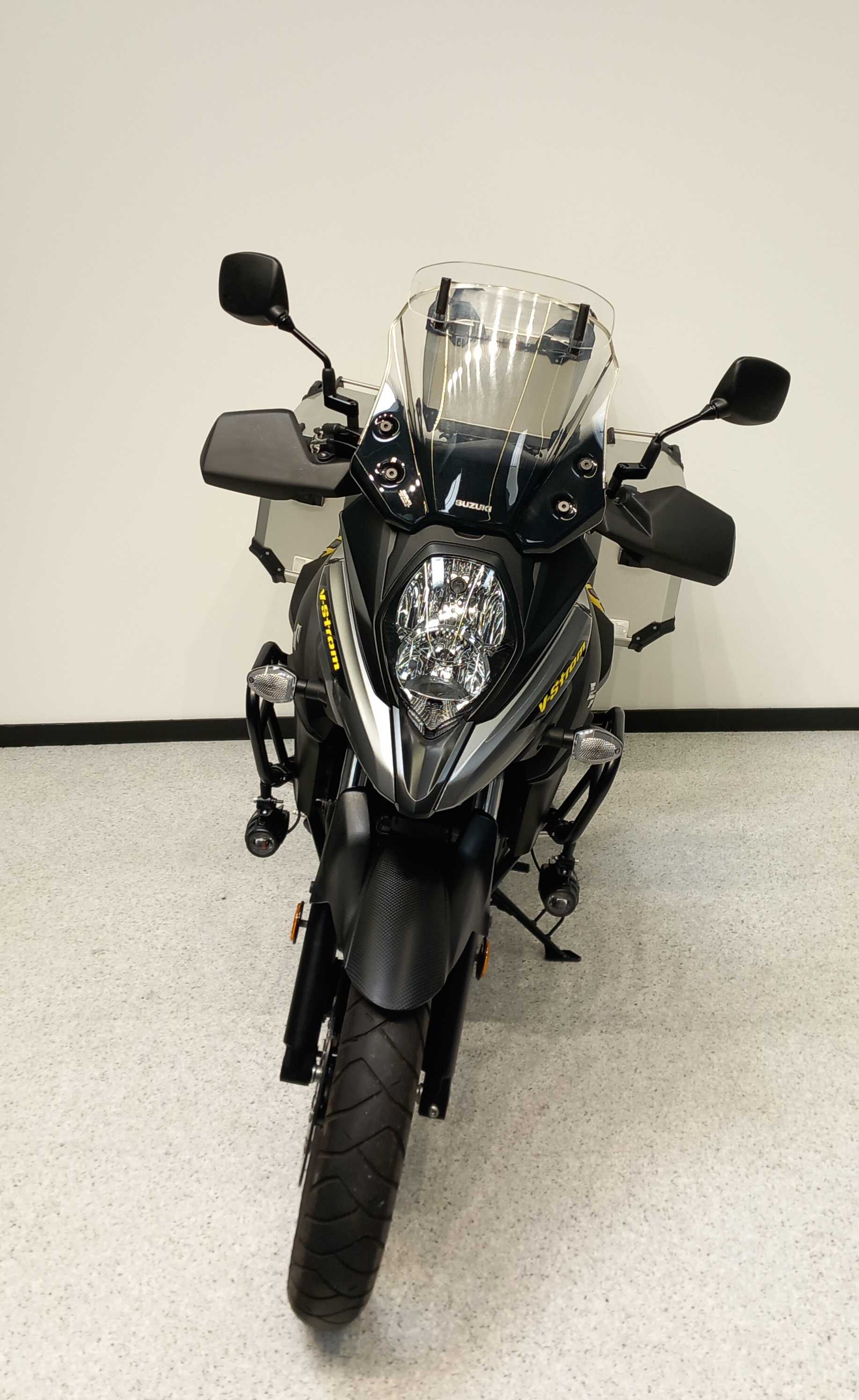 Suzuki DL 650 V-Strom ABS 2018 HD vue avant