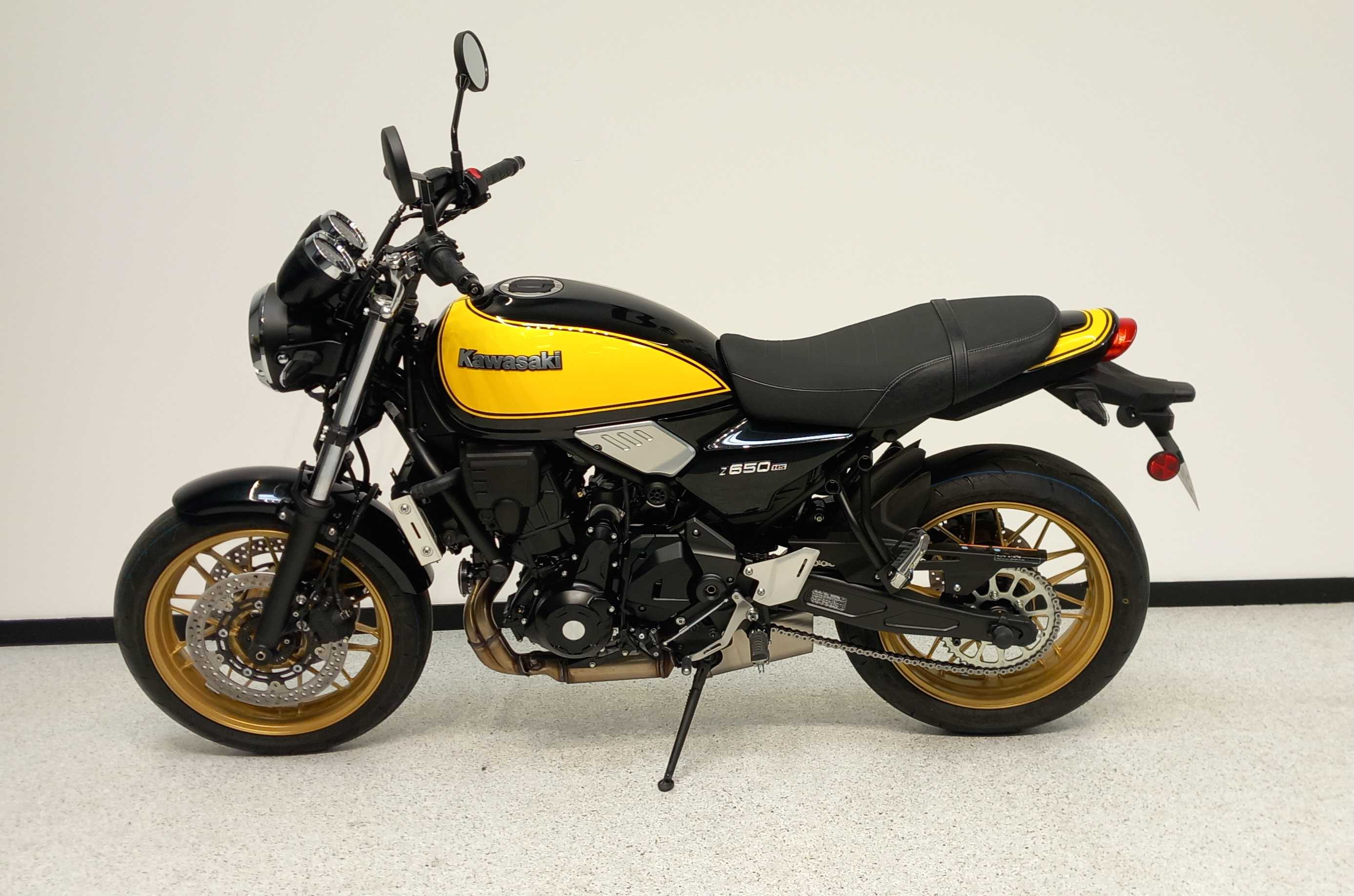 Kawasaki Z 650 RS 2022 HD vue gauche