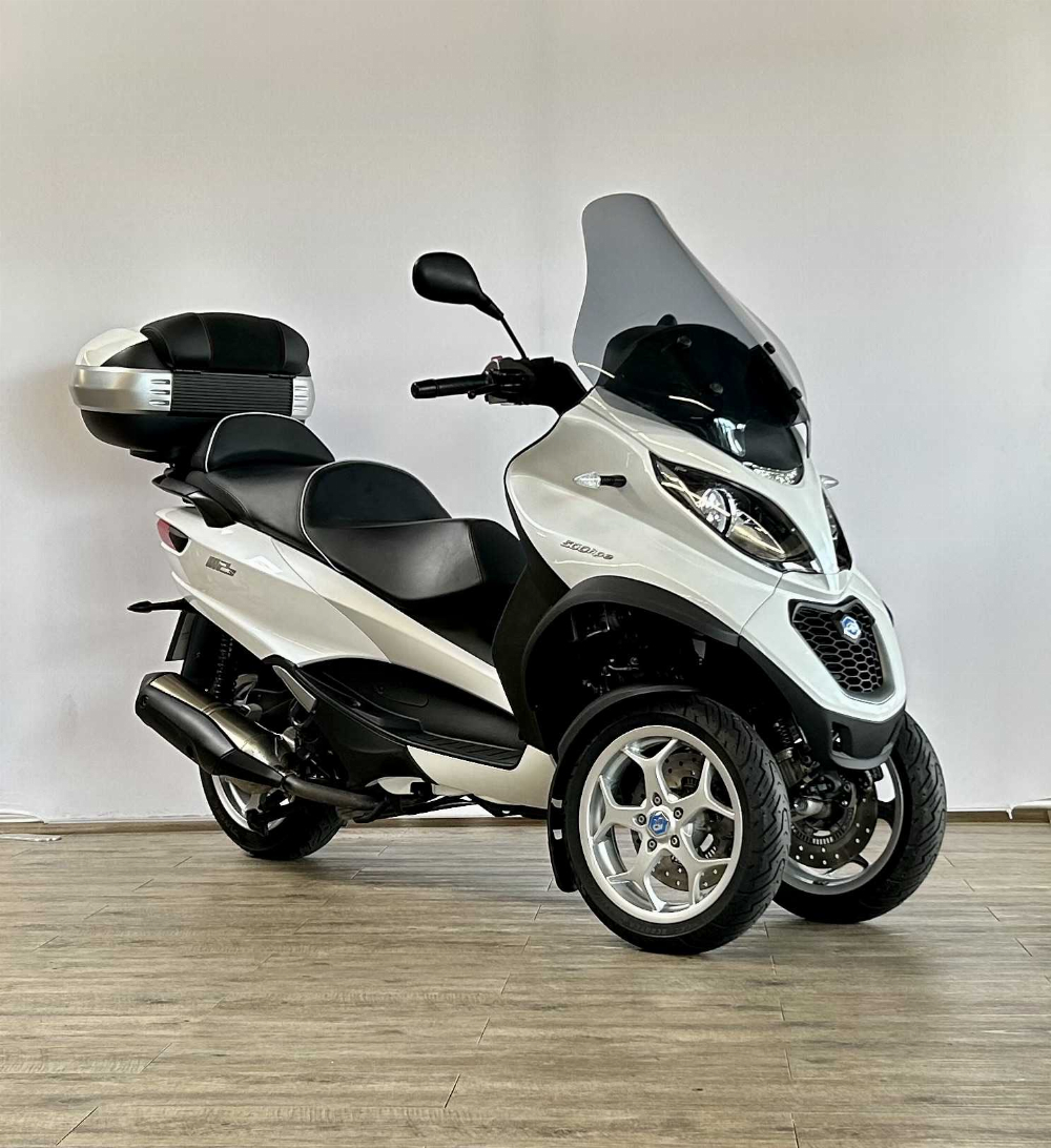 Piaggio MP3 500 HPE Business ABS 2020 vue 3/4 droite