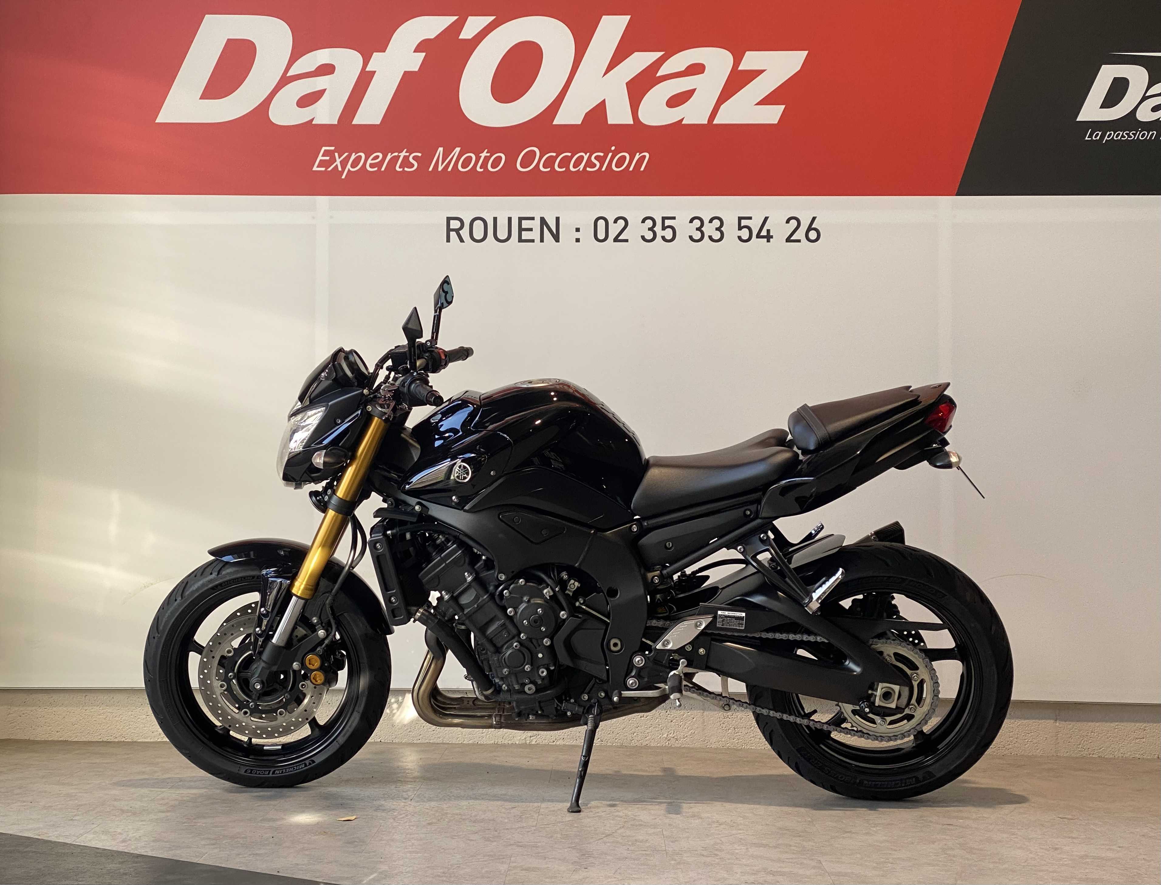 Yamaha FZ8 N 2011 HD vue gauche