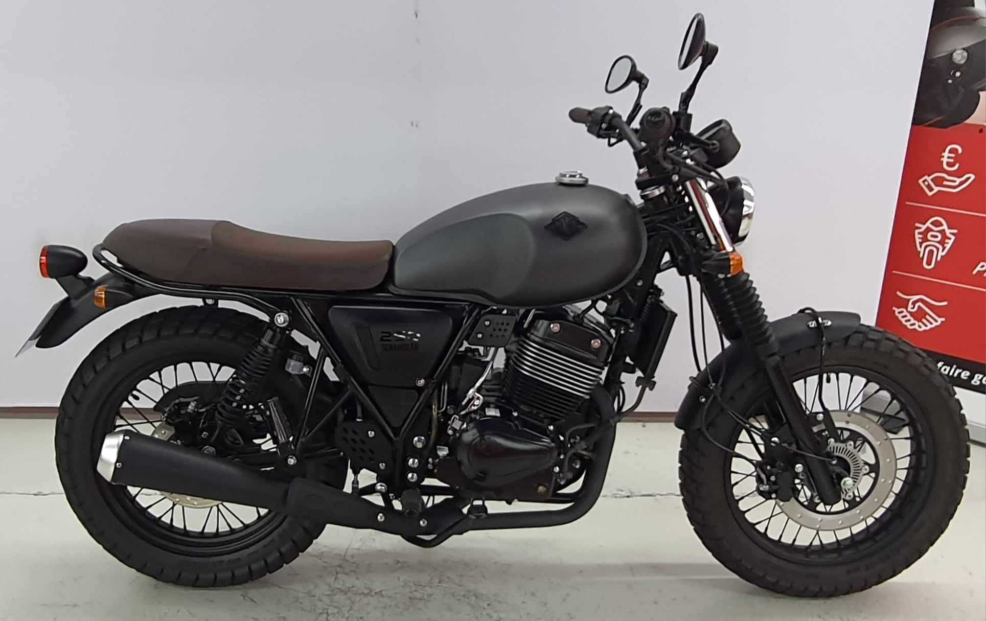 Archive Motorcycle Scrambler 250 Scrambler AM 90 Black Mat 2020 HD vue gauche