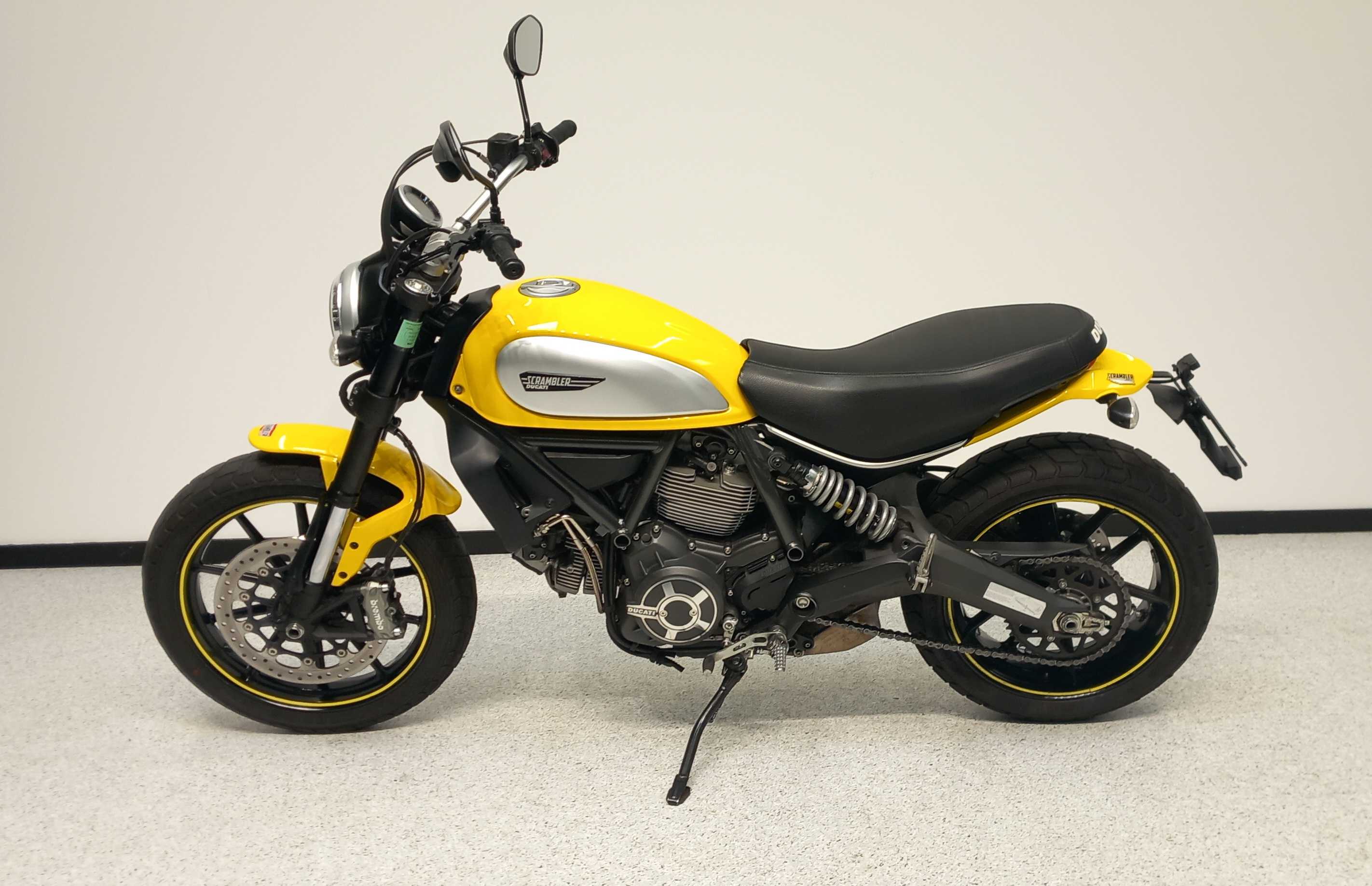 Ducati 800 Scrambler Classic 2015 HD vue gauche