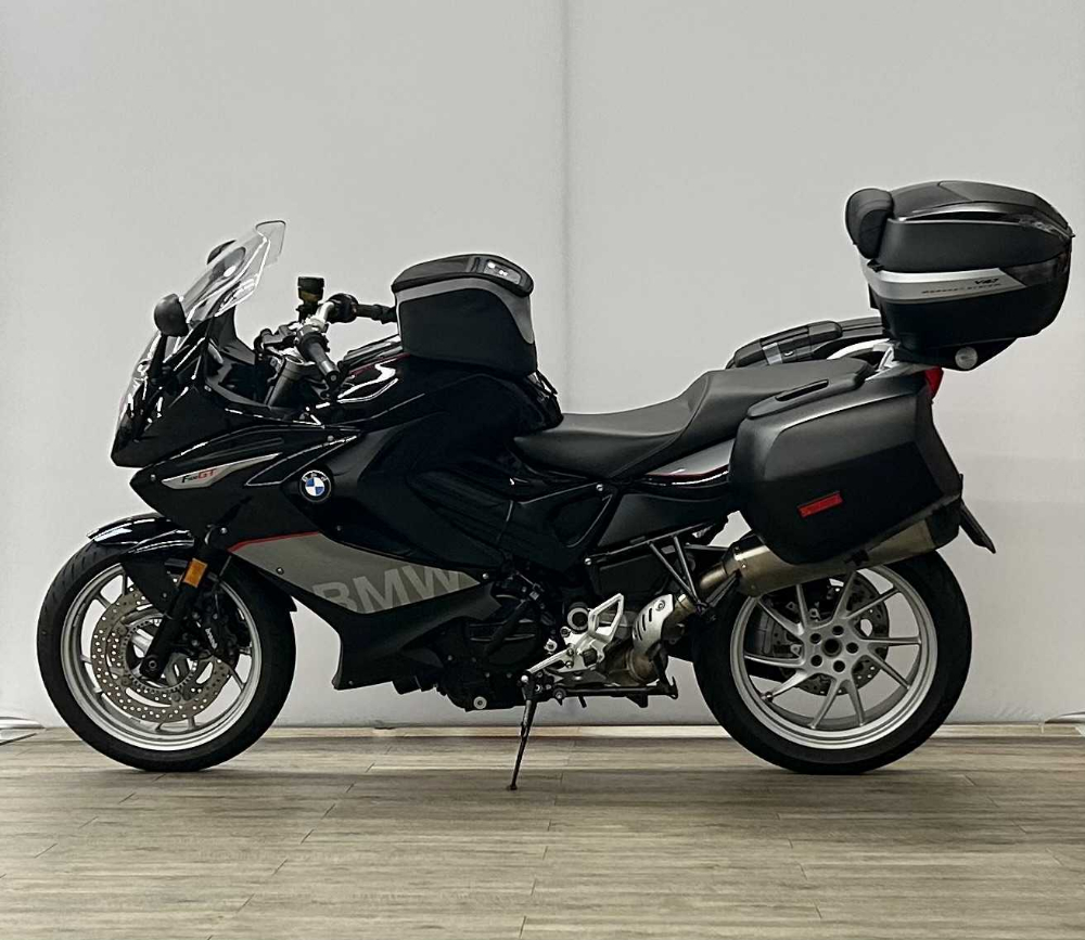 BMW F 800 GT 2019 vue gauche