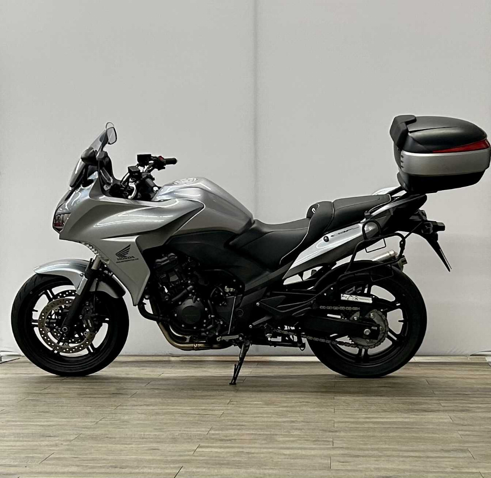 Honda CBF 1000 F ABS 2010 vue gauche