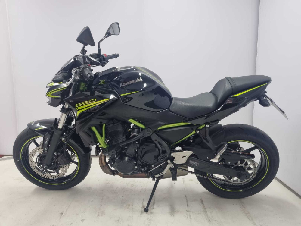 Kawasaki Z 650 2021 vue gauche