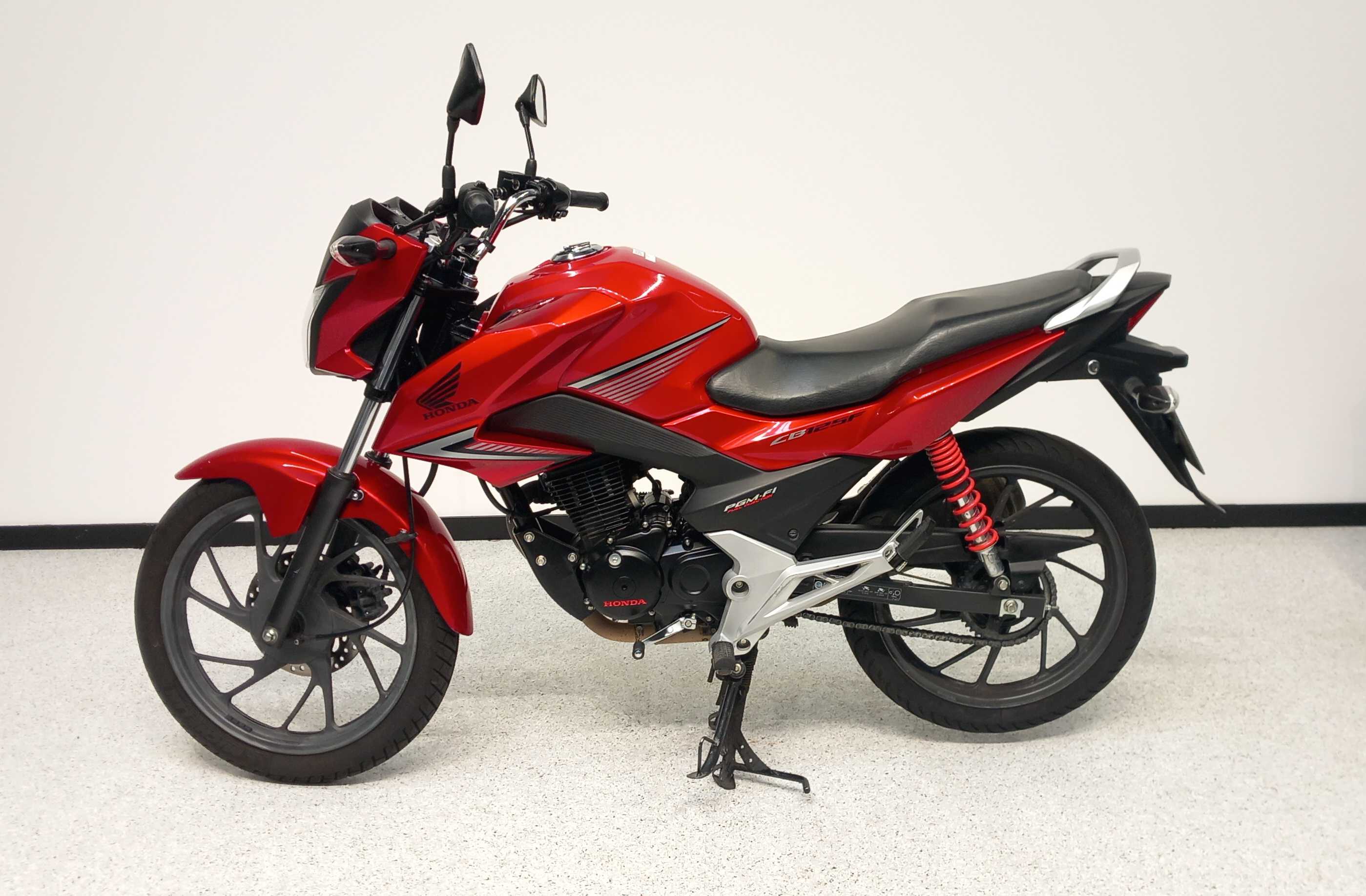 Honda CB 125 F (GLR) 2016 HD vue gauche