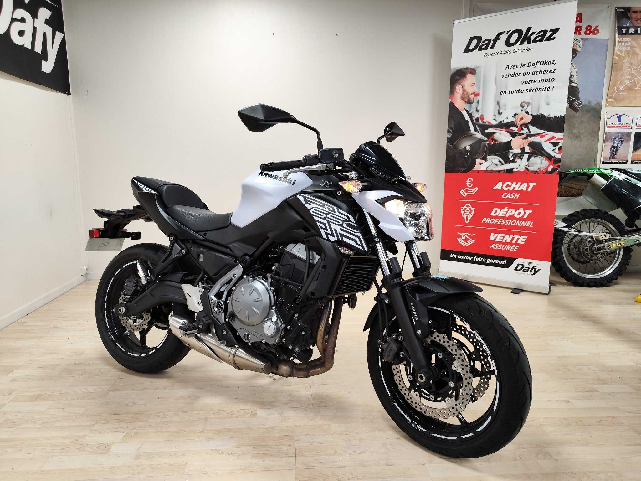 Kawasaki Z 650 2020 HD vue 3/4 droite