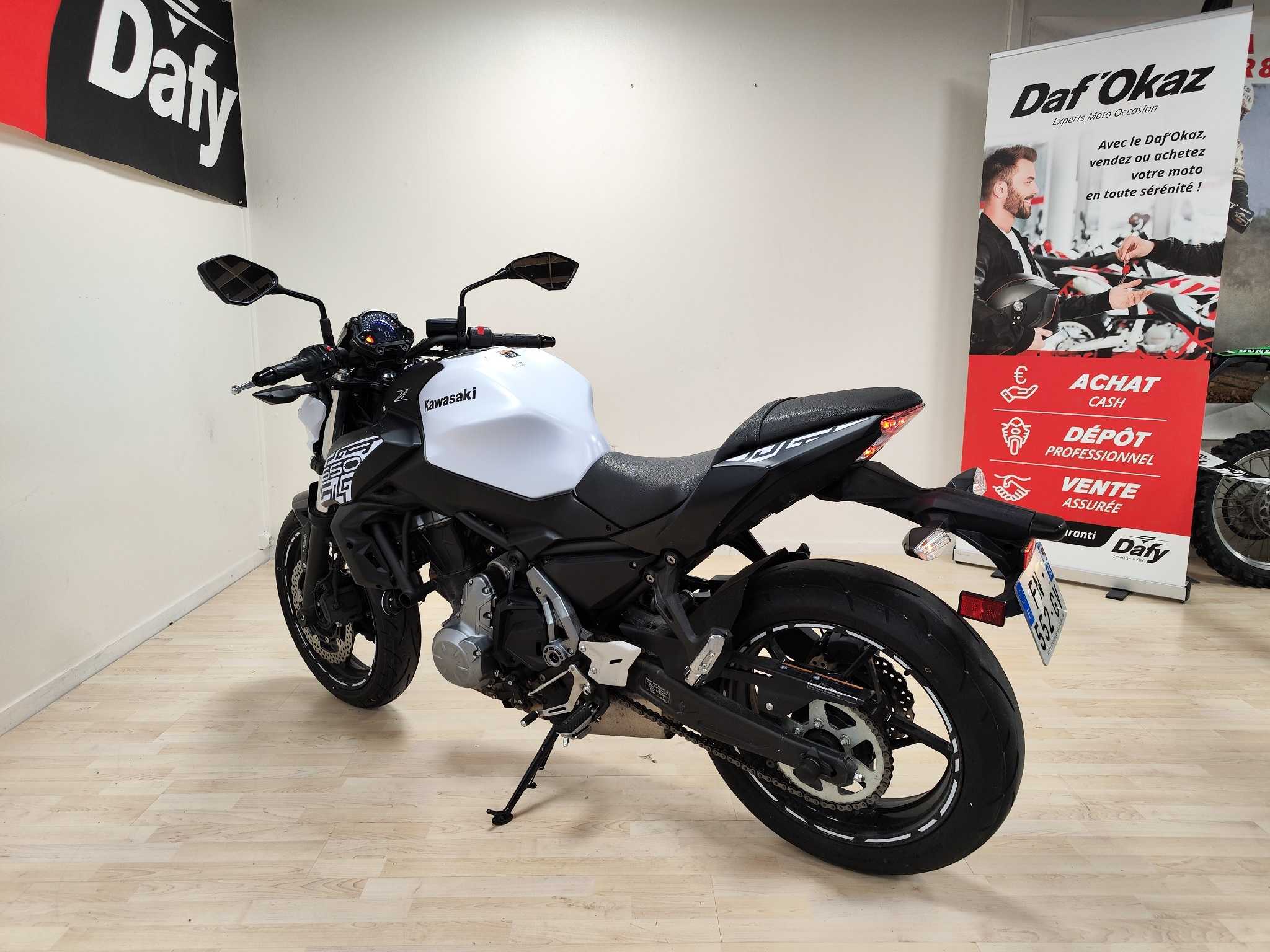 Kawasaki Z 650 2020 HD vue arrière