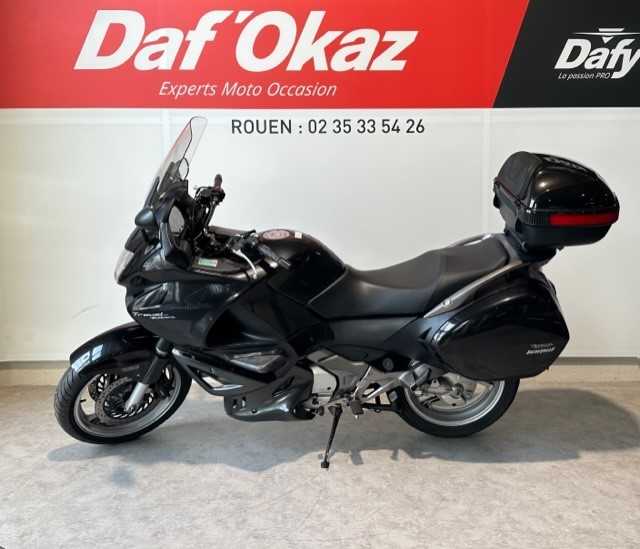 Honda NT 700 V Deauville ABS 2010 HD vue gauche