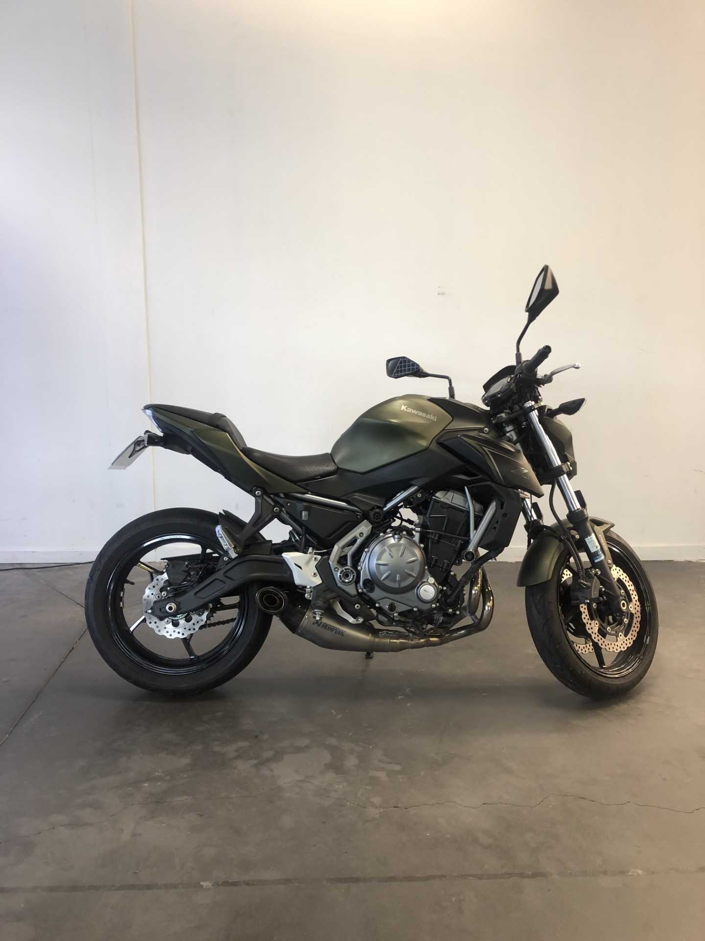 Kawasaki Z 650 Performance 2019 HD vue 3/4 droite