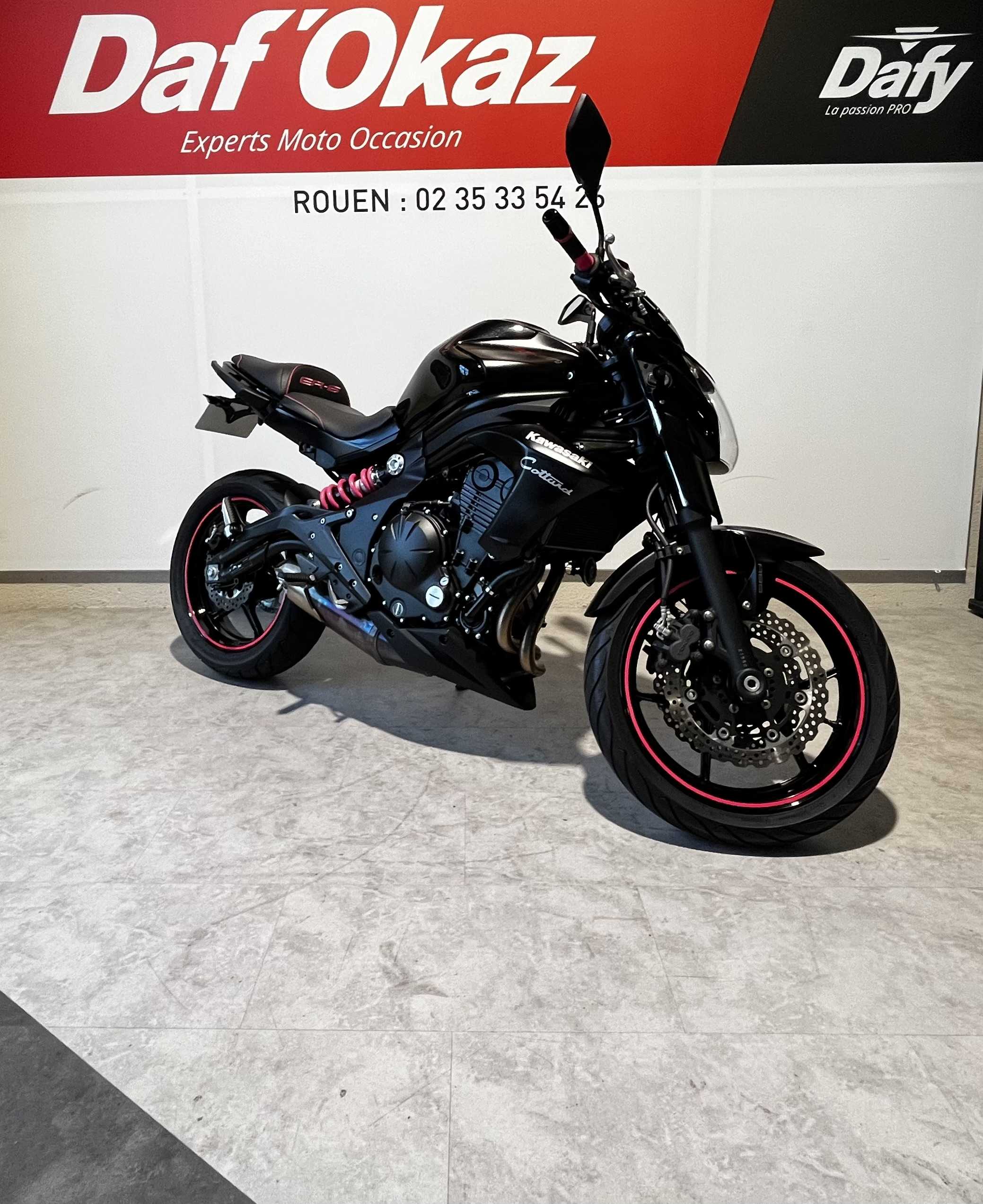 Kawasaki ER-6 N ABS 2015 HD vue 3/4 droite