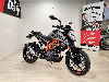 Aperçu KTM 125 Duke 2021 vue 3/4 droite