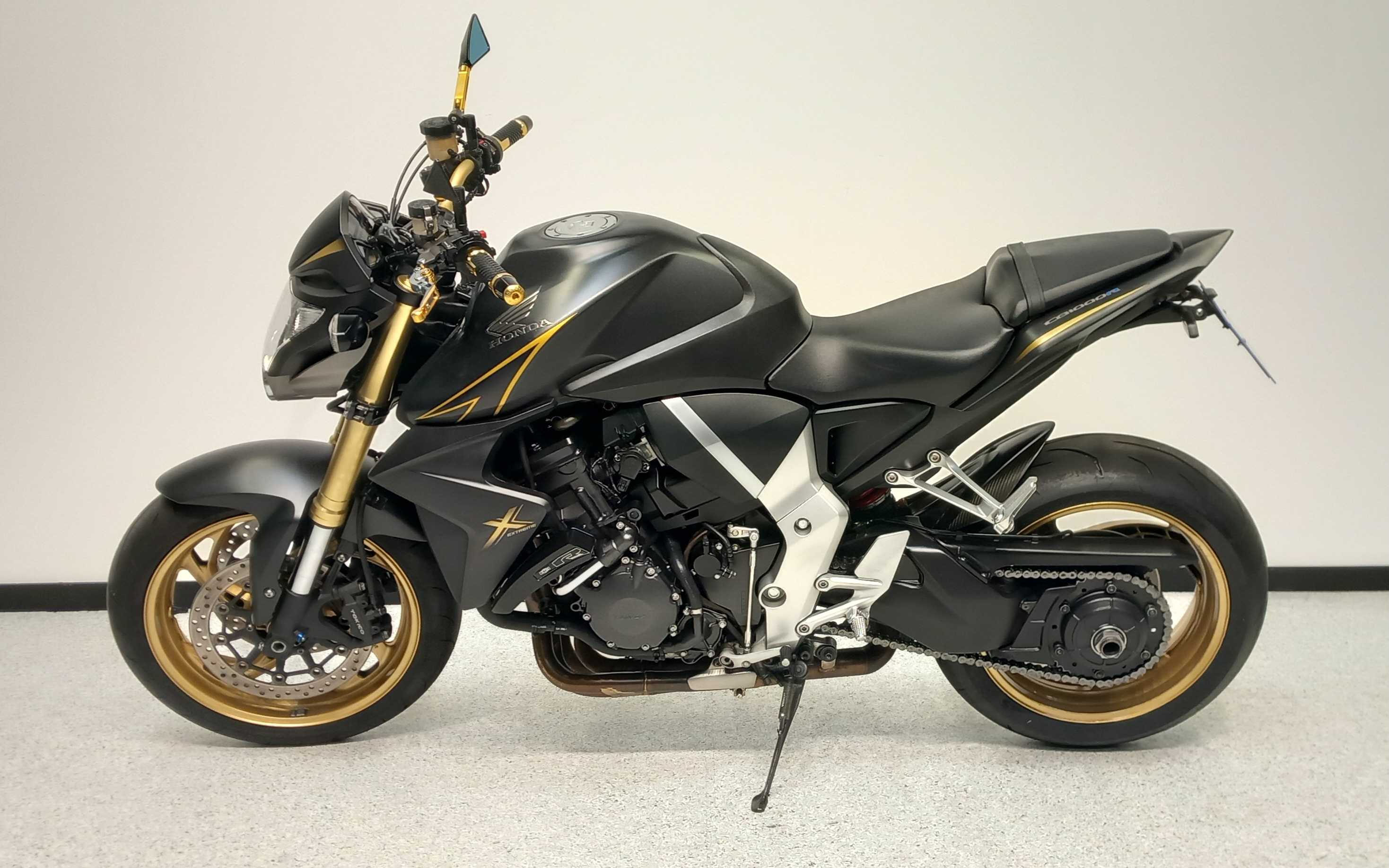 Honda CB 1000 R 2012 HD vue gauche