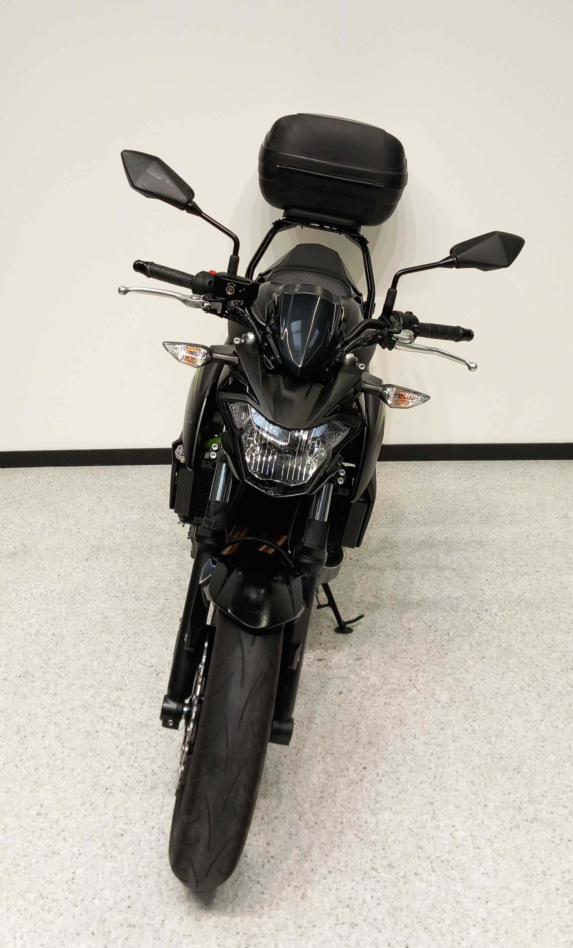 Kawasaki Z 650 2018 HD vue avant