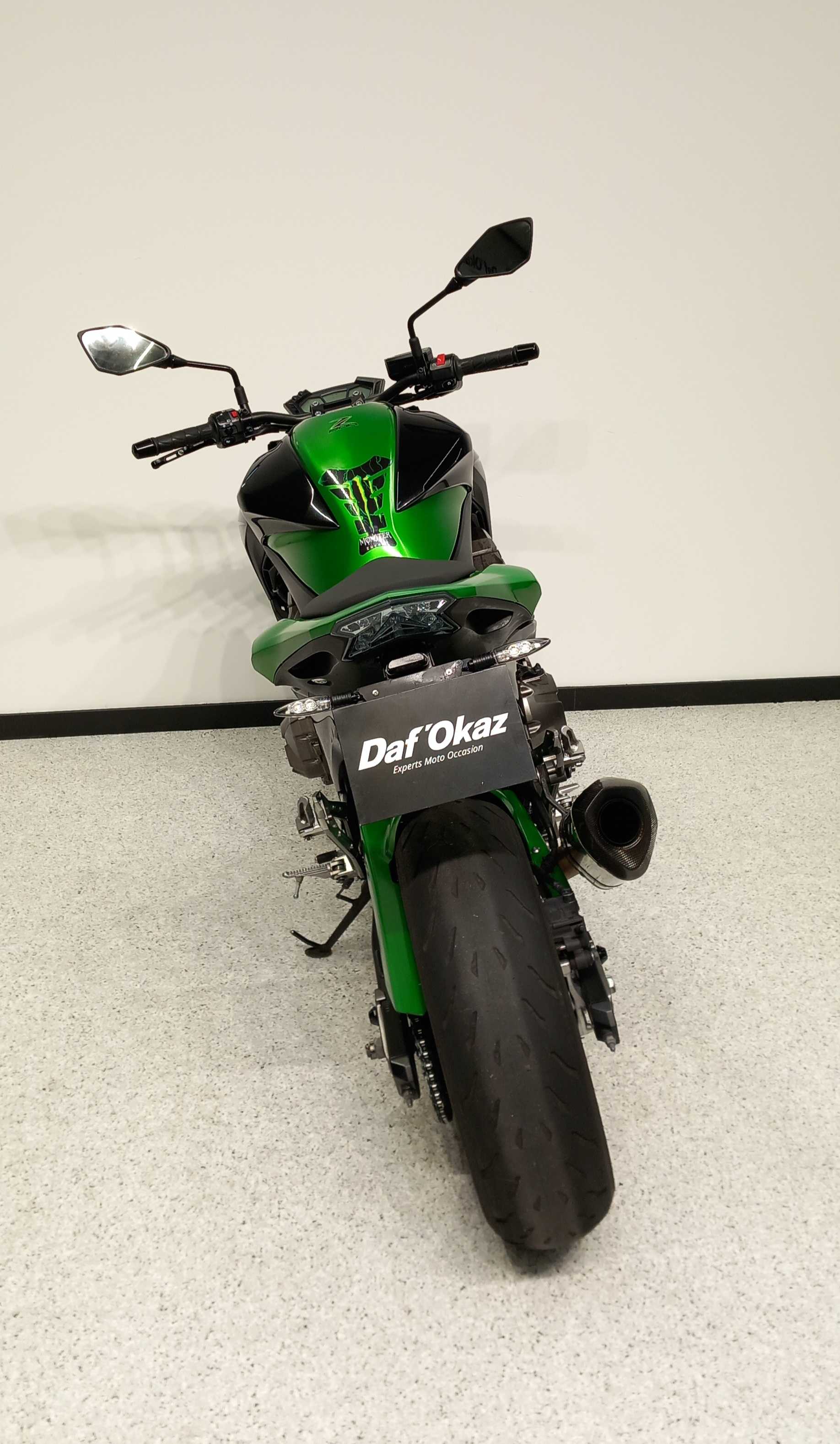 Kawasaki Z 800 2015 HD vue arrière