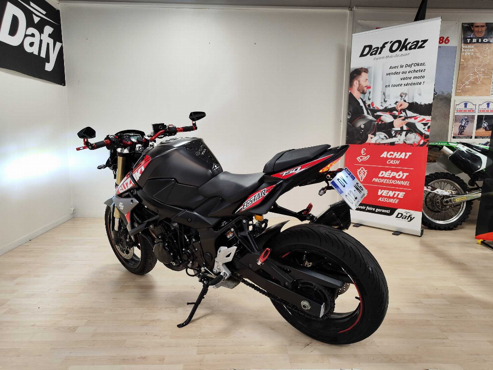 Suzuki GSR 750 ABS 2015 vue arrière