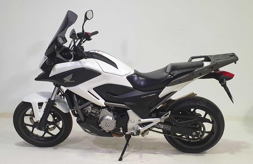 Honda NC 700 X  ABS 2012 vue gauche