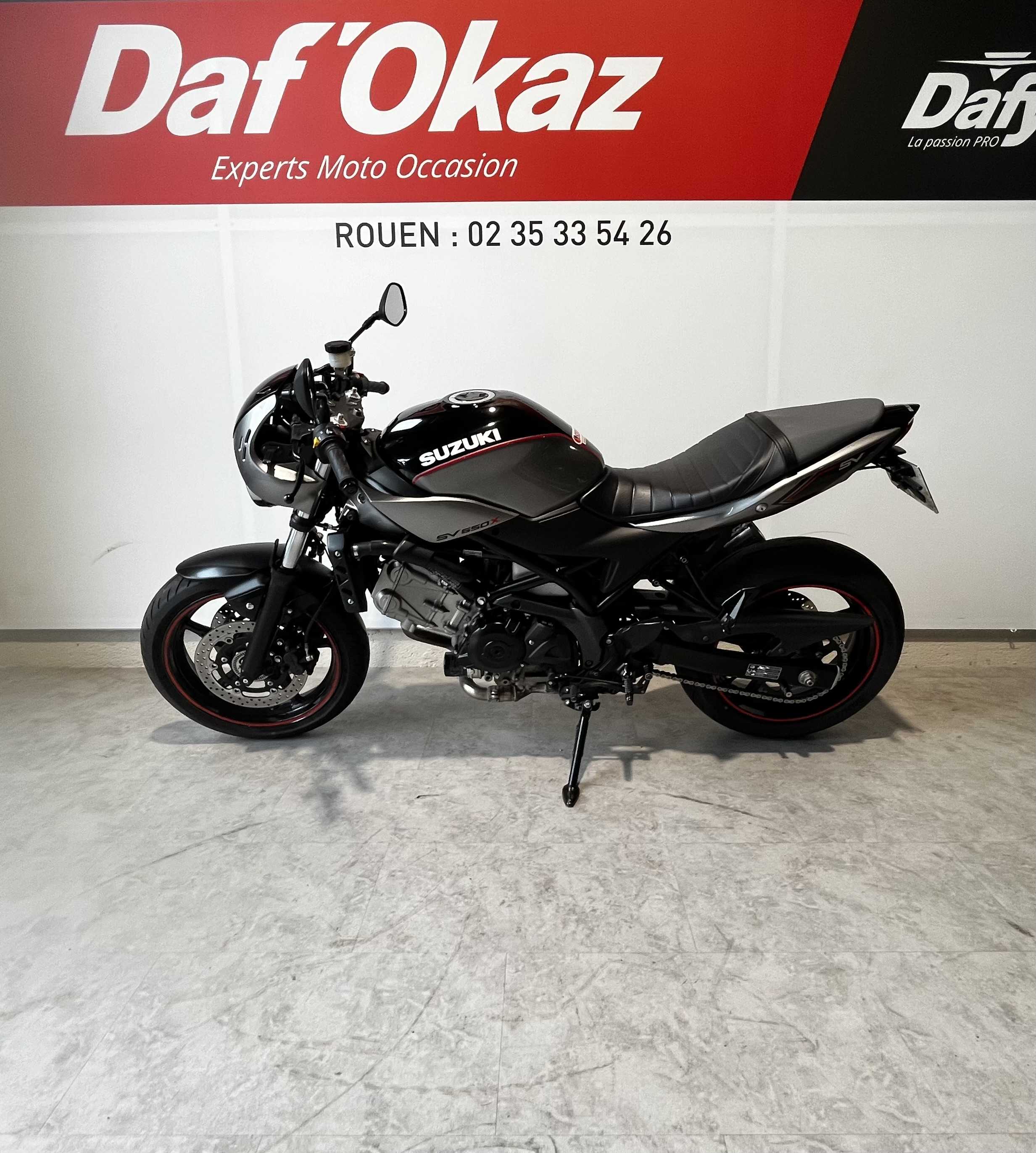 Suzuki SV 650 X 2018 HD vue gauche