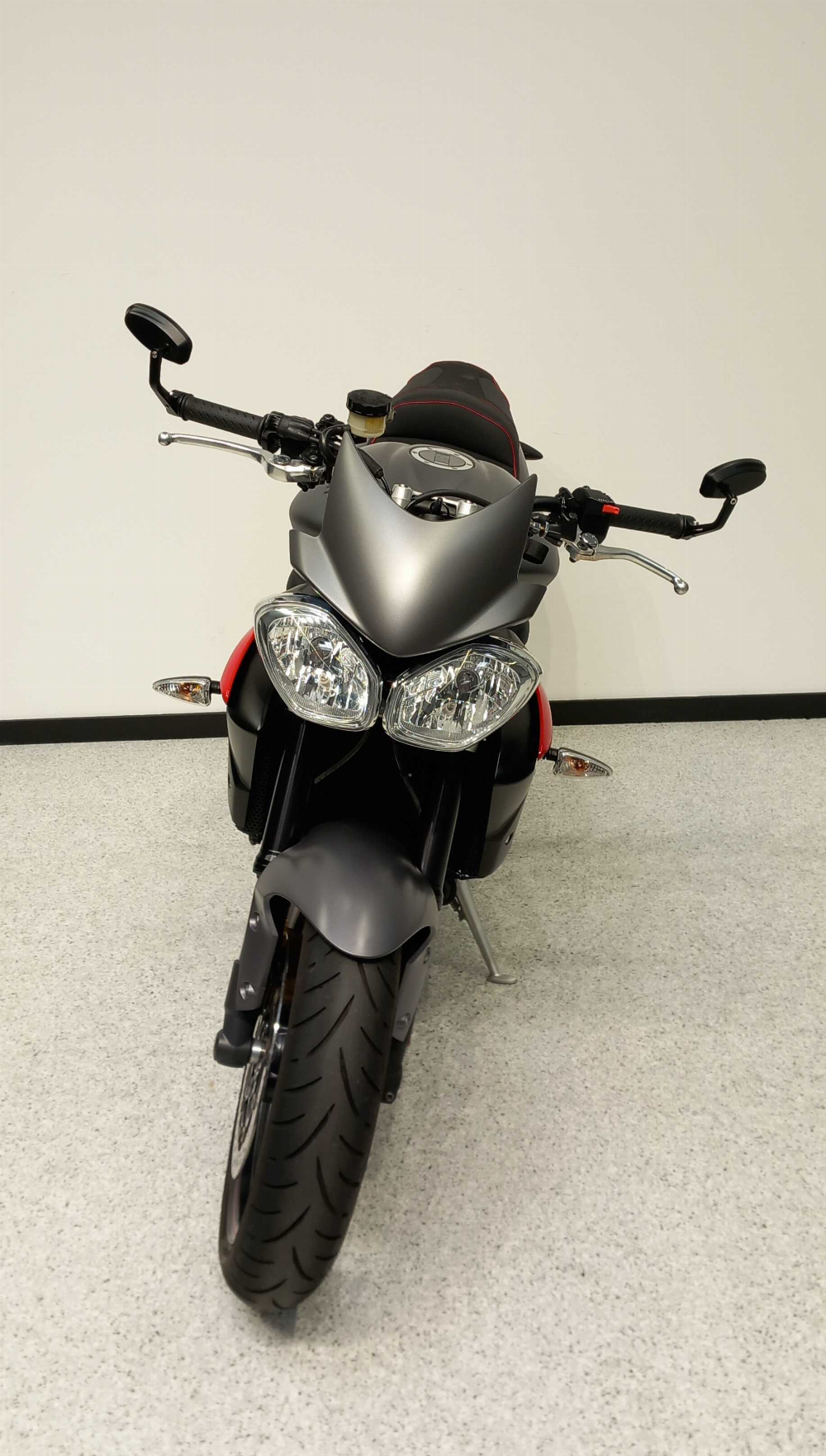 Triumph 675 Street Triple R 2016 vue avant