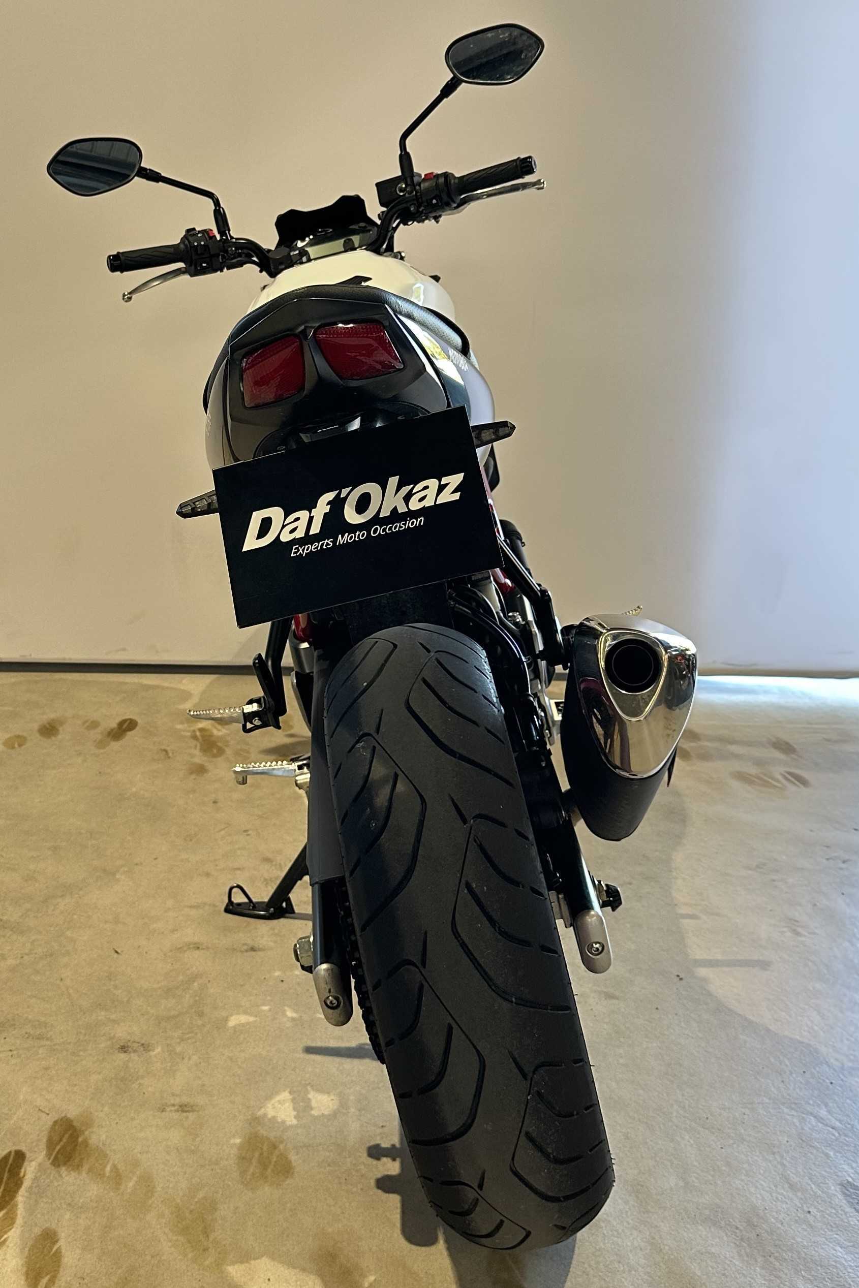 Suzuki SV 650 2021 HD vue arrière