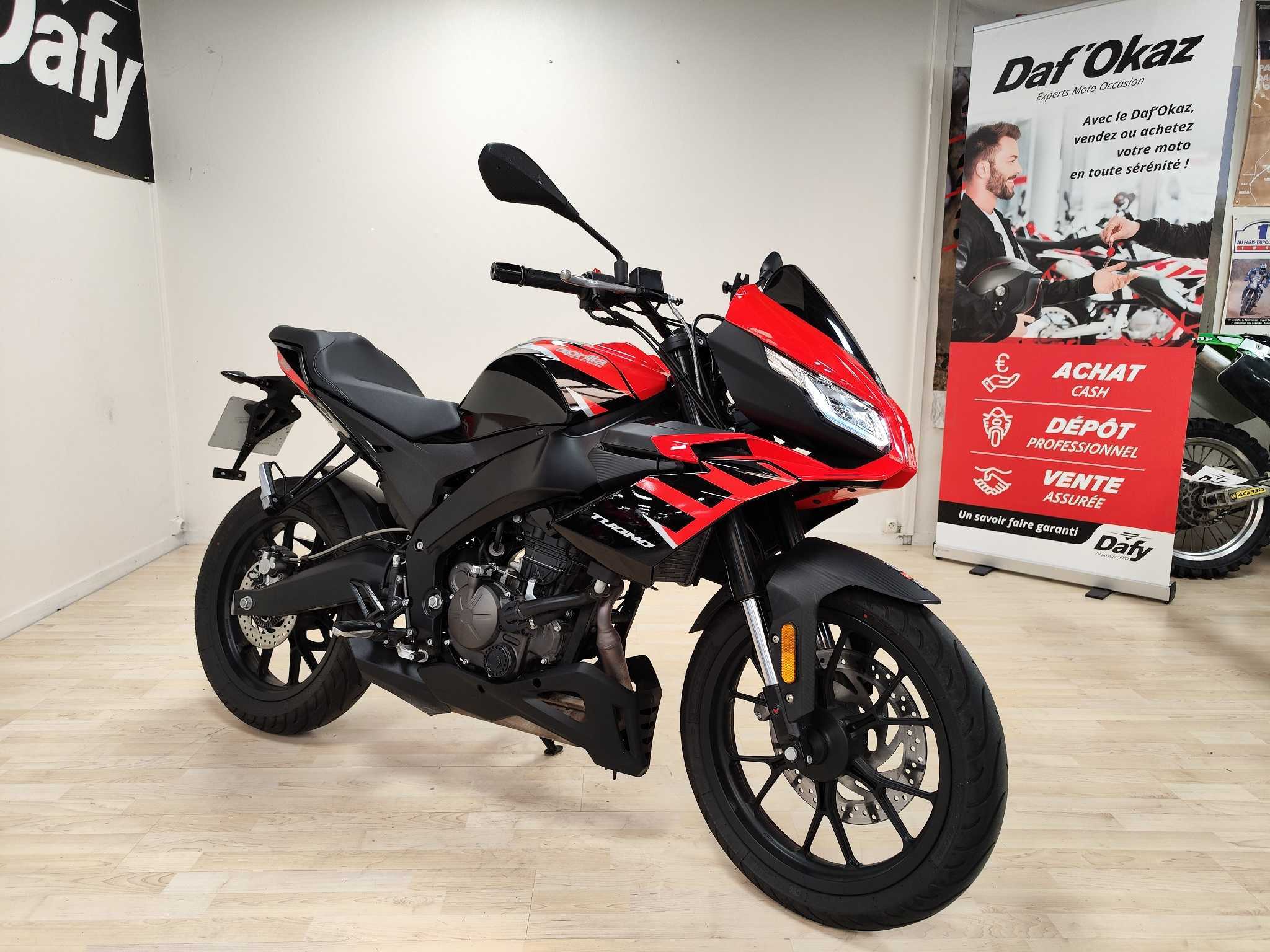 Aprilia Tuono 125 2020 HD vue 3/4 droite