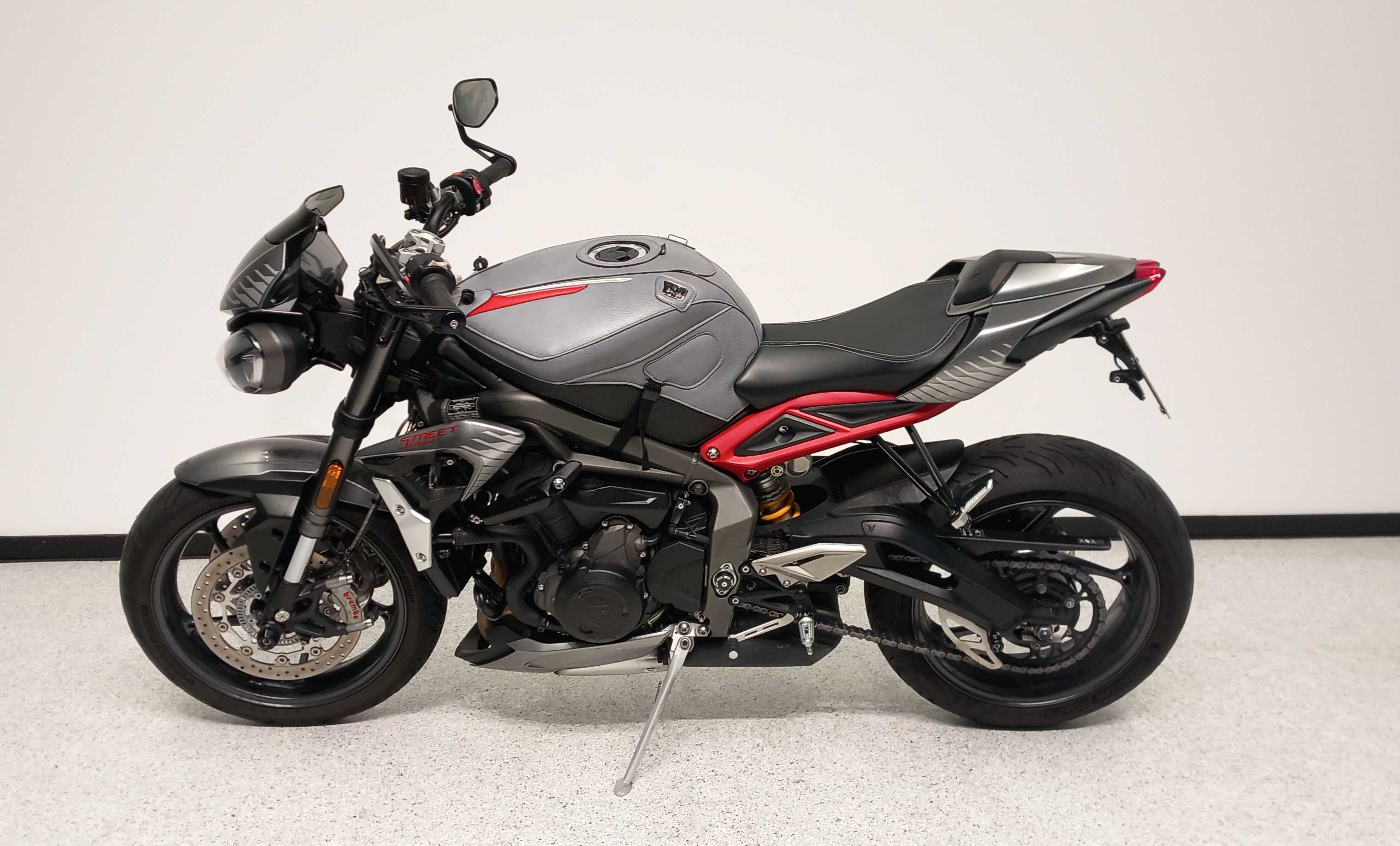 Triumph 765 Street Triple RS 2021 HD vue gauche