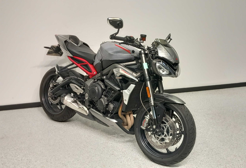 Triumph 765 Street Triple RS 2021 vue 3/4 droite