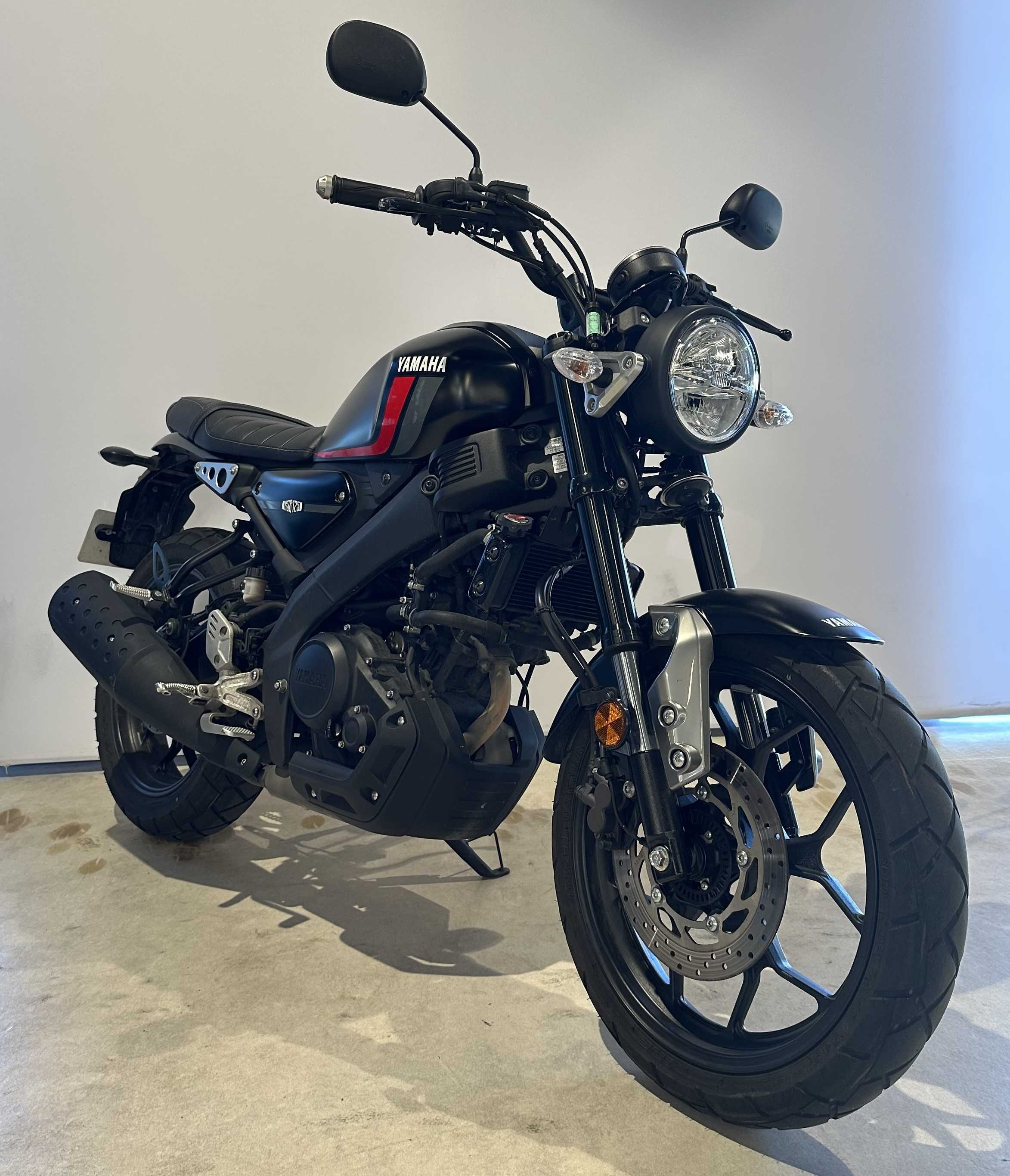 Yamaha XSR 125 2021 HD vue 3/4 droite