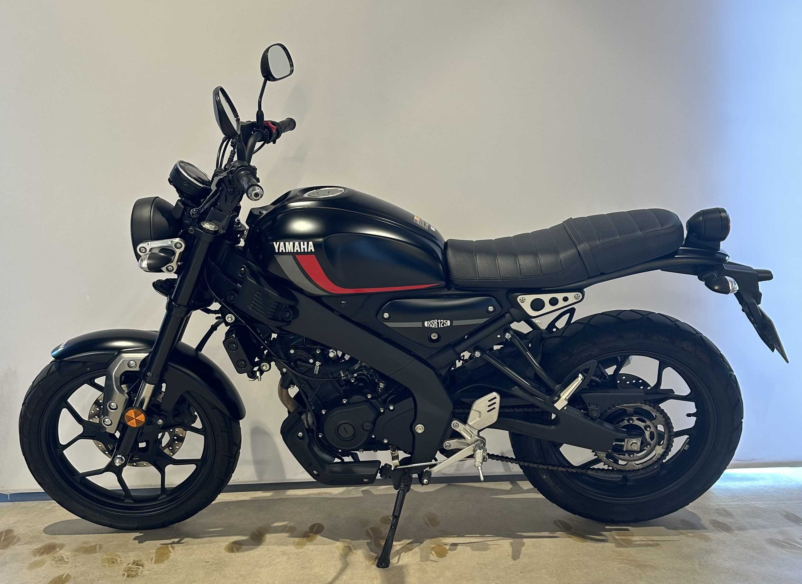 Yamaha XSR 125 2021 HD vue gauche