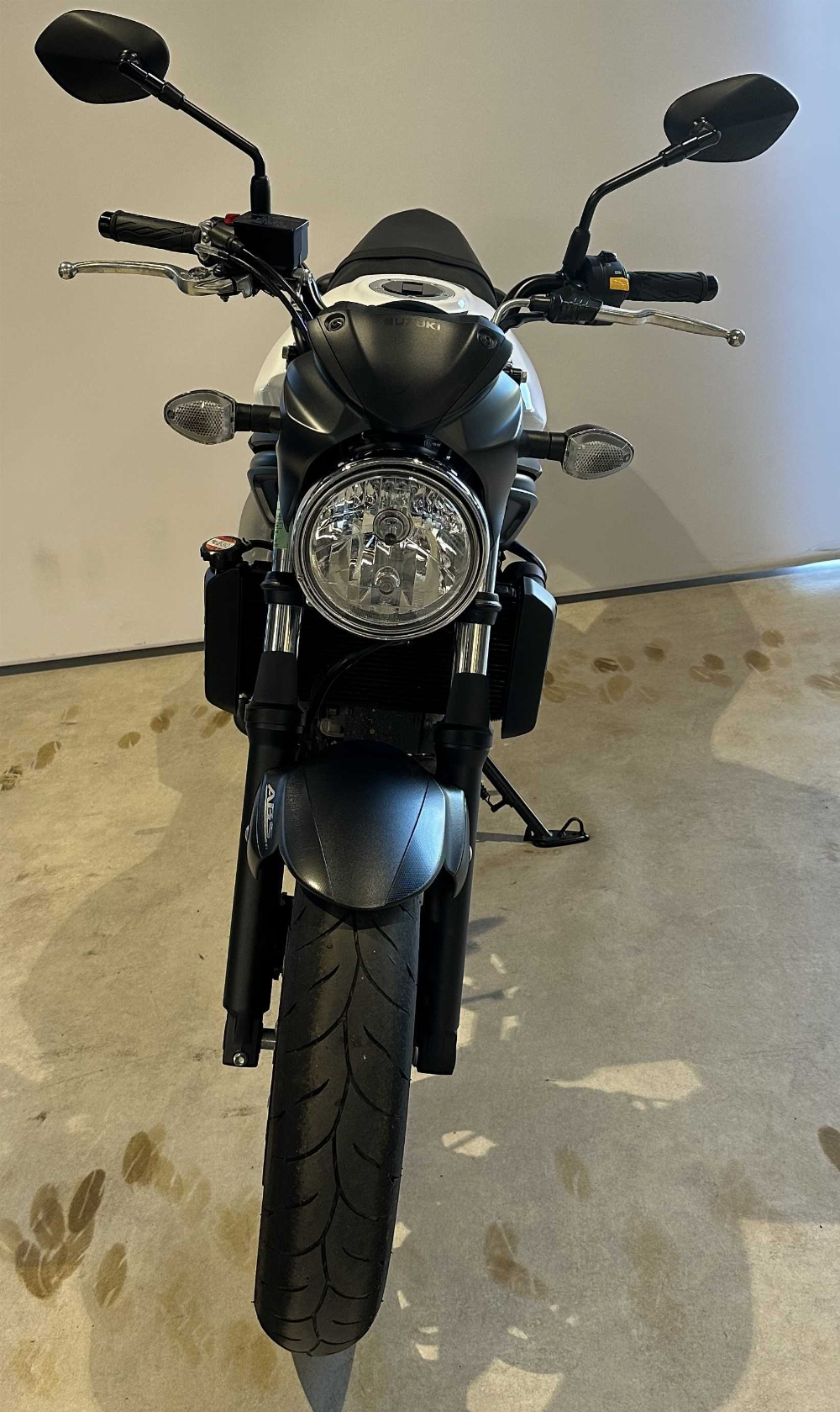 Suzuki SV 650 2018 vue avant