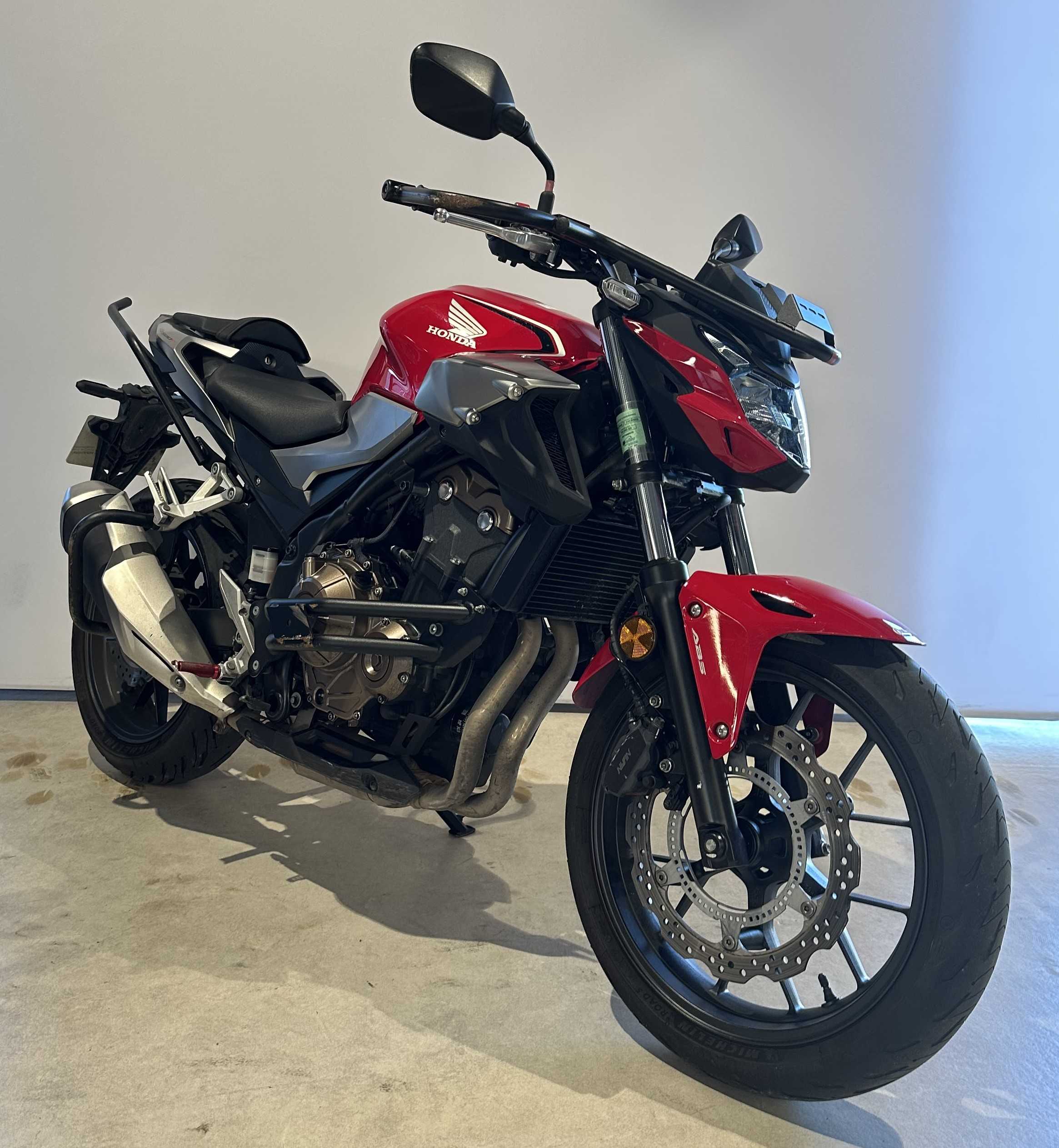 Honda CB 500 F ABS 2019 HD vue 3/4 droite