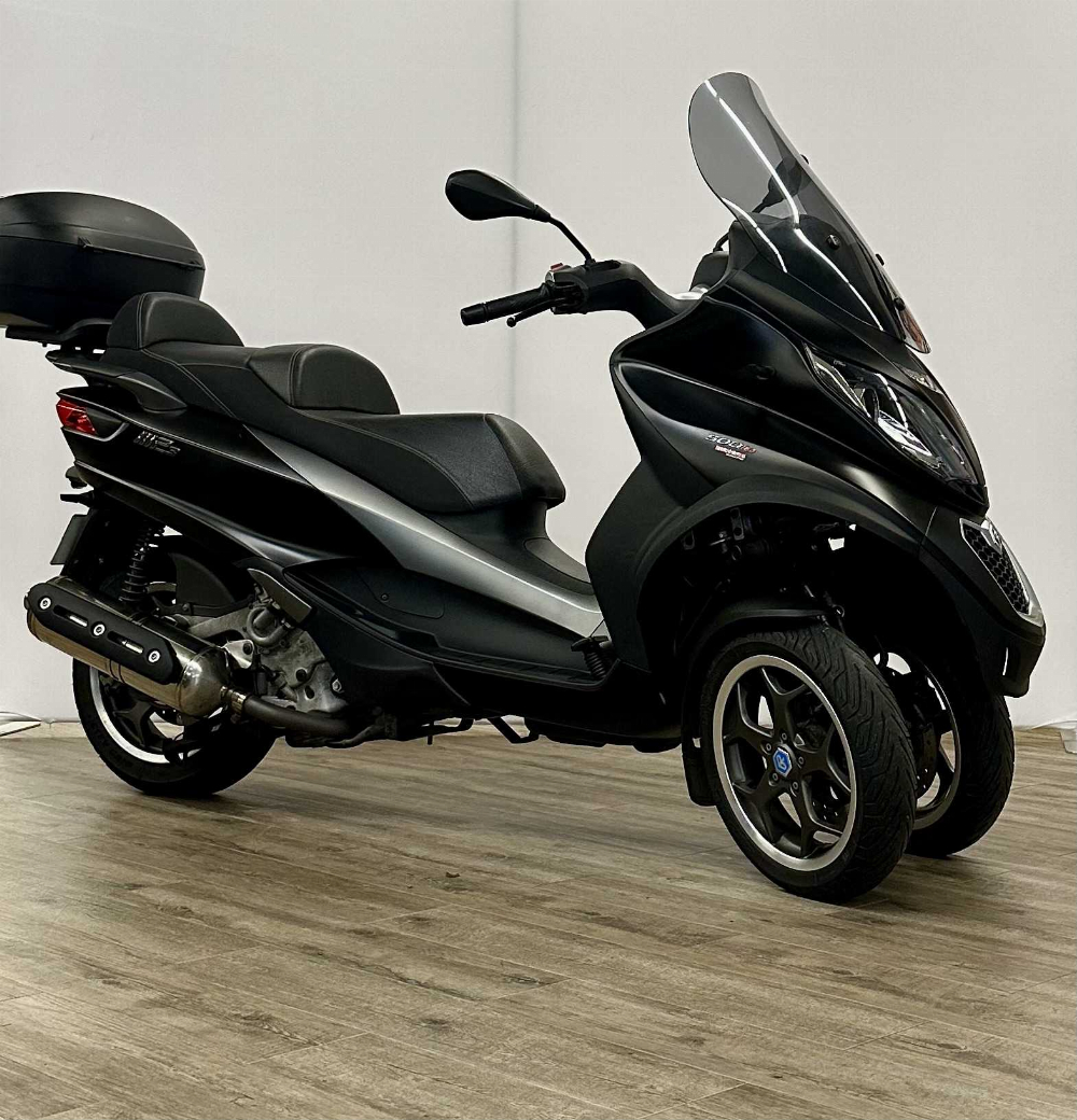 Piaggio MP3 500 LT Sport 2016 vue 3/4 droite