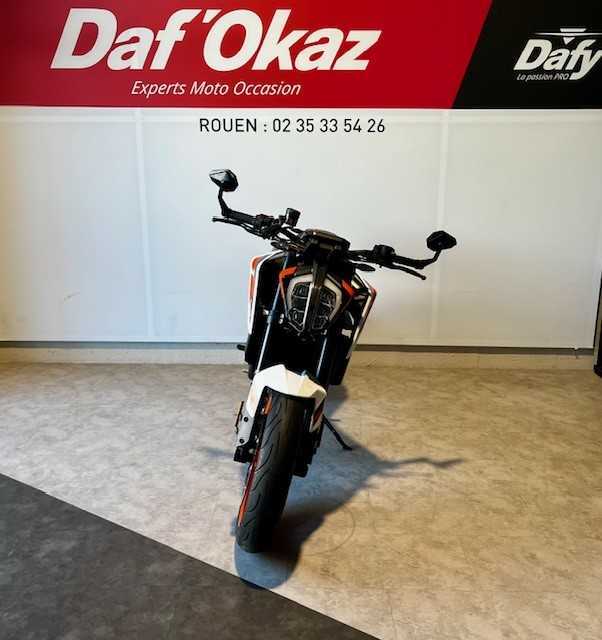 KTM 890 Duke R 2022 HD vue avant