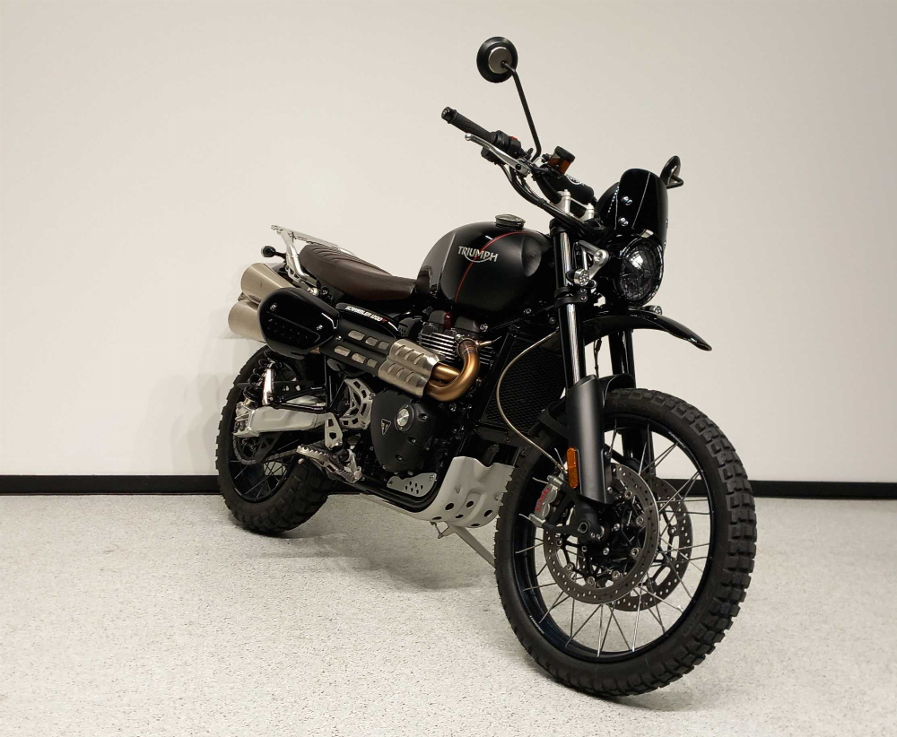 Triumph 1200 Scrambler XC 2020 vue 3/4 droite