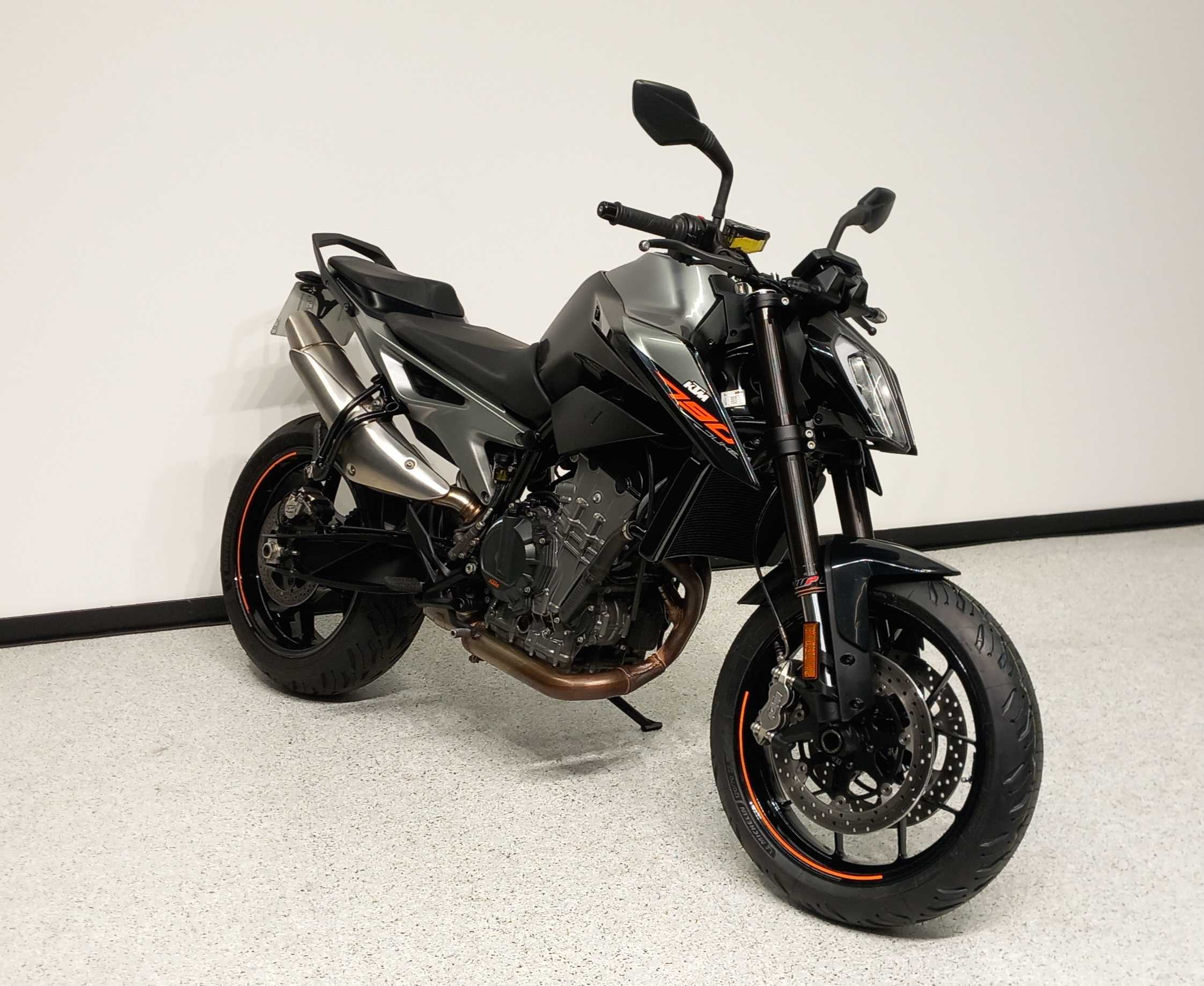 KTM 790 Duke 2018 HD vue 3/4 droite