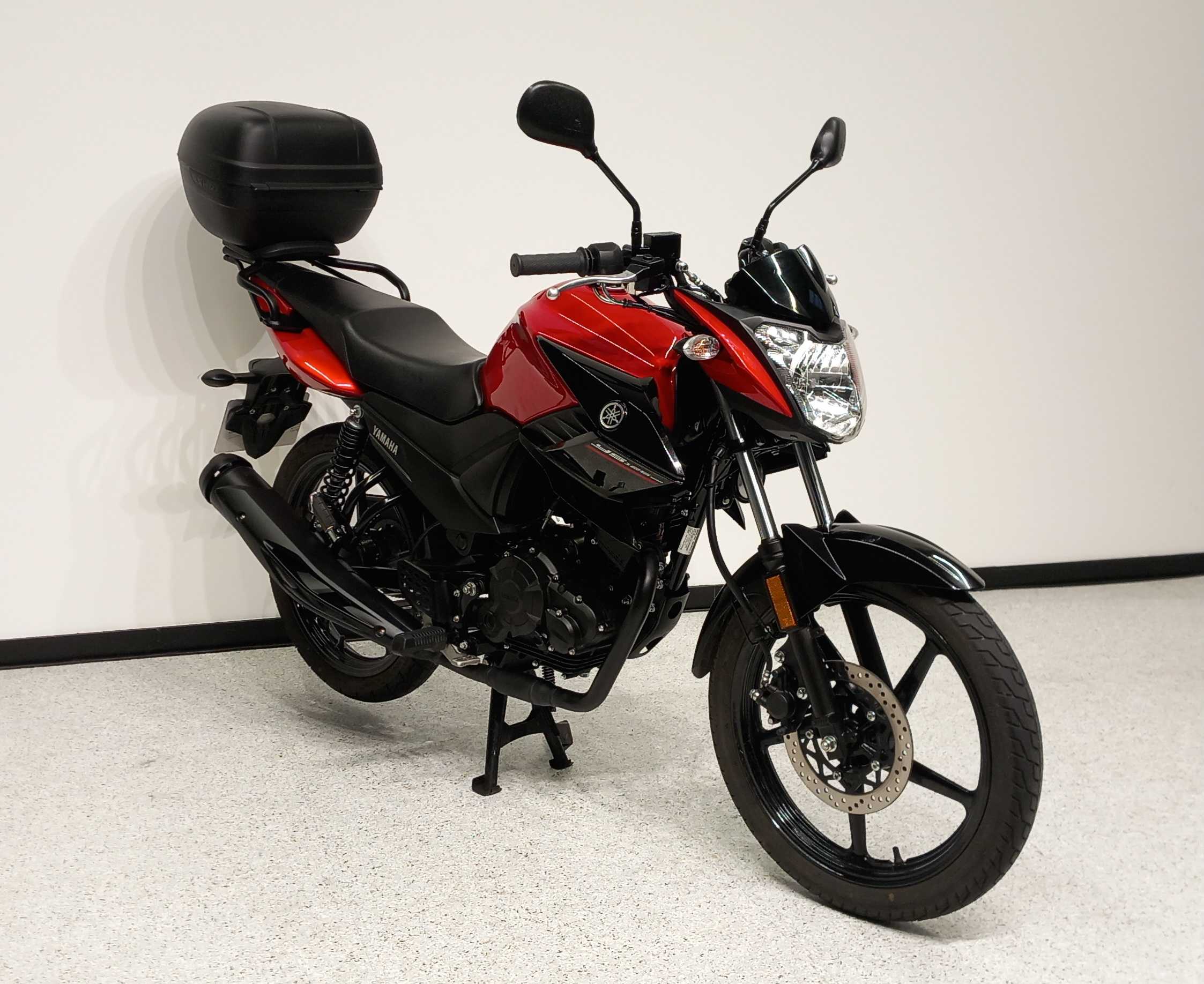 Yamaha YS 125 2018 HD vue 3/4 droite