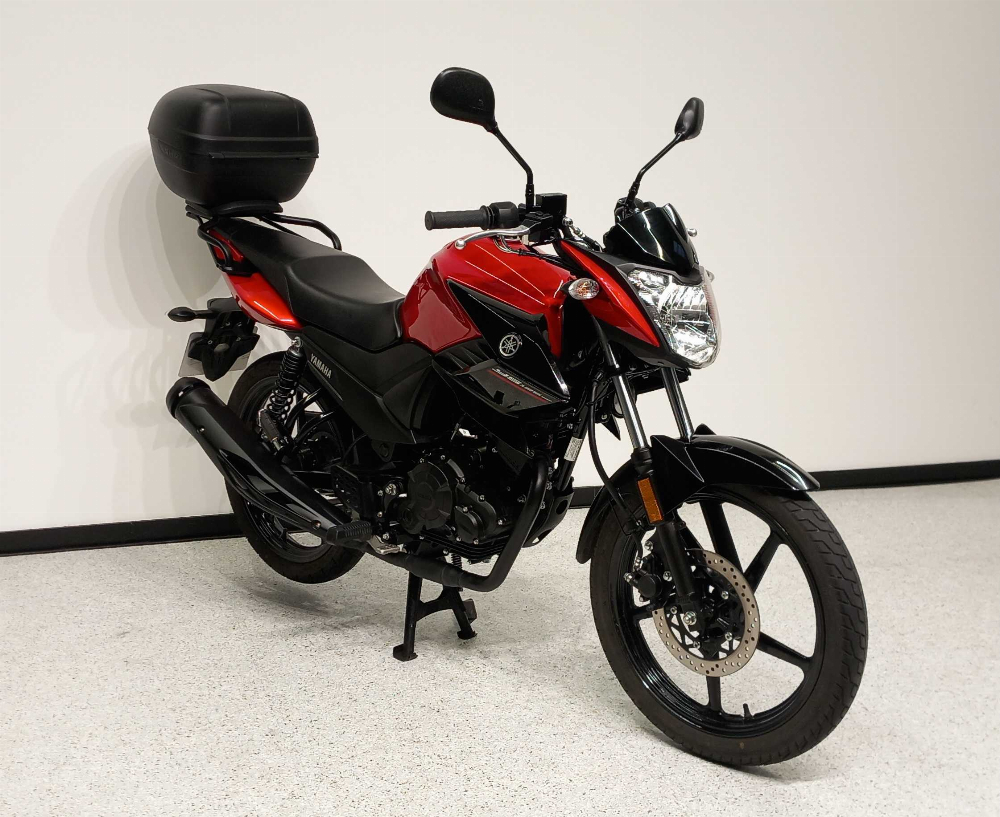 Yamaha YS 125 2018 vue 3/4 droite