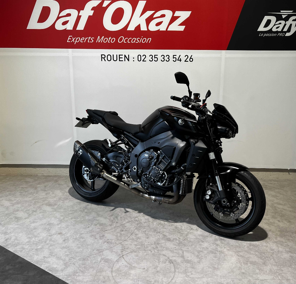 Yamaha MT-10 2022 vue 3/4 droite