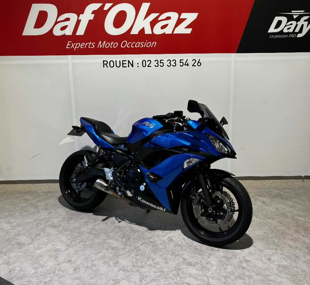 Kawasaki EX 650 Ninja 2018 vue 3/4 droite