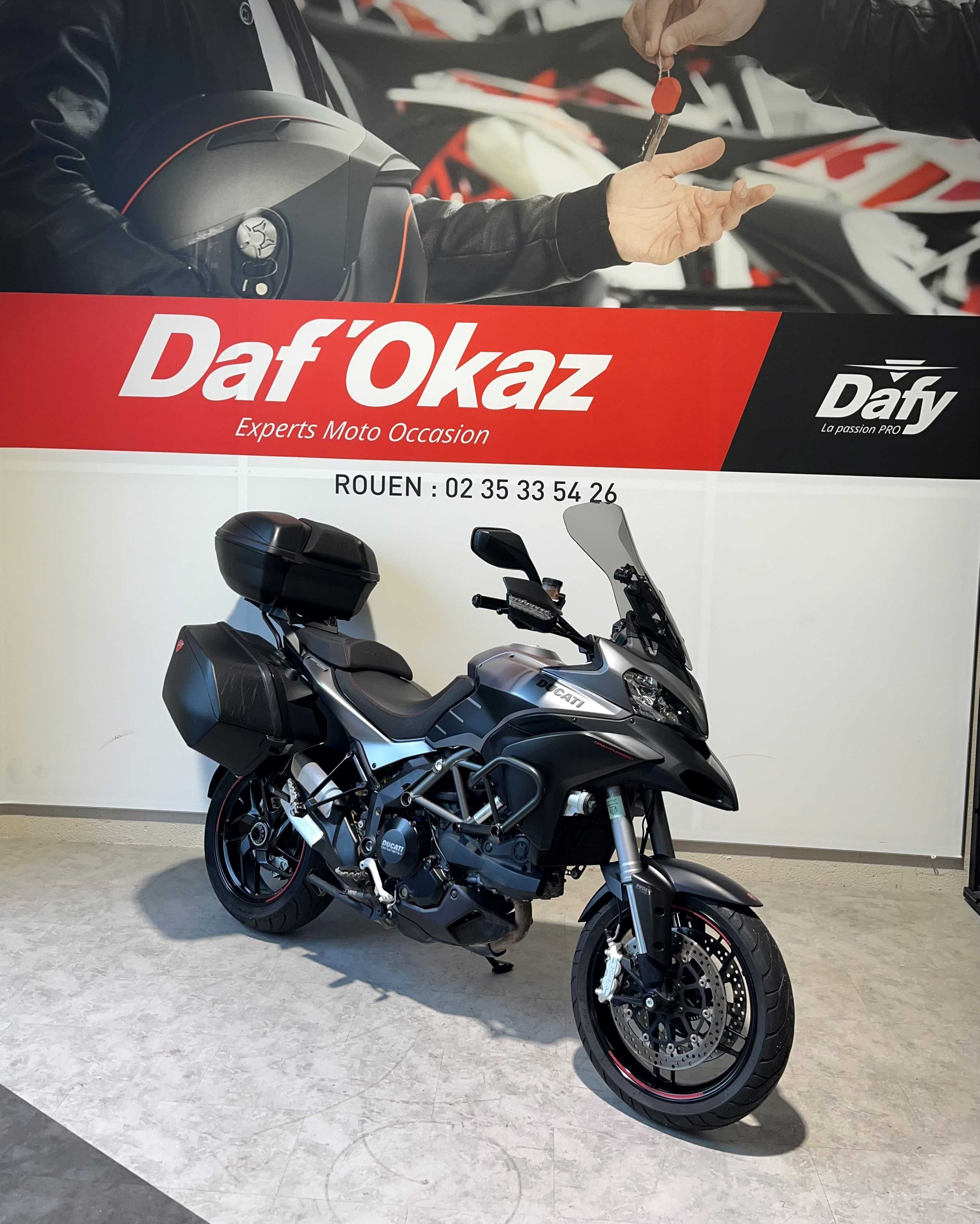 Ducati 1200 Multistrada S Granturismo 2014 HD vue 3/4 droite