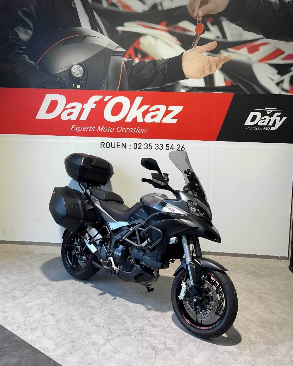 Ducati 1200 Multistrada S Granturismo 2014 vue 3/4 droite