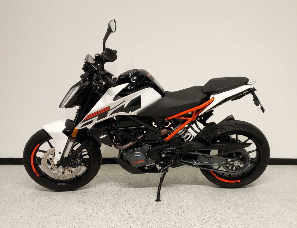 KTM 125 Duke 2019 vue gauche