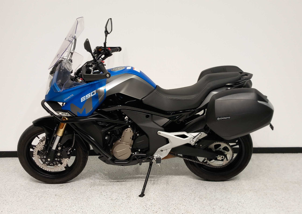 CFMOTO CF 650 MT 2021 vue gauche