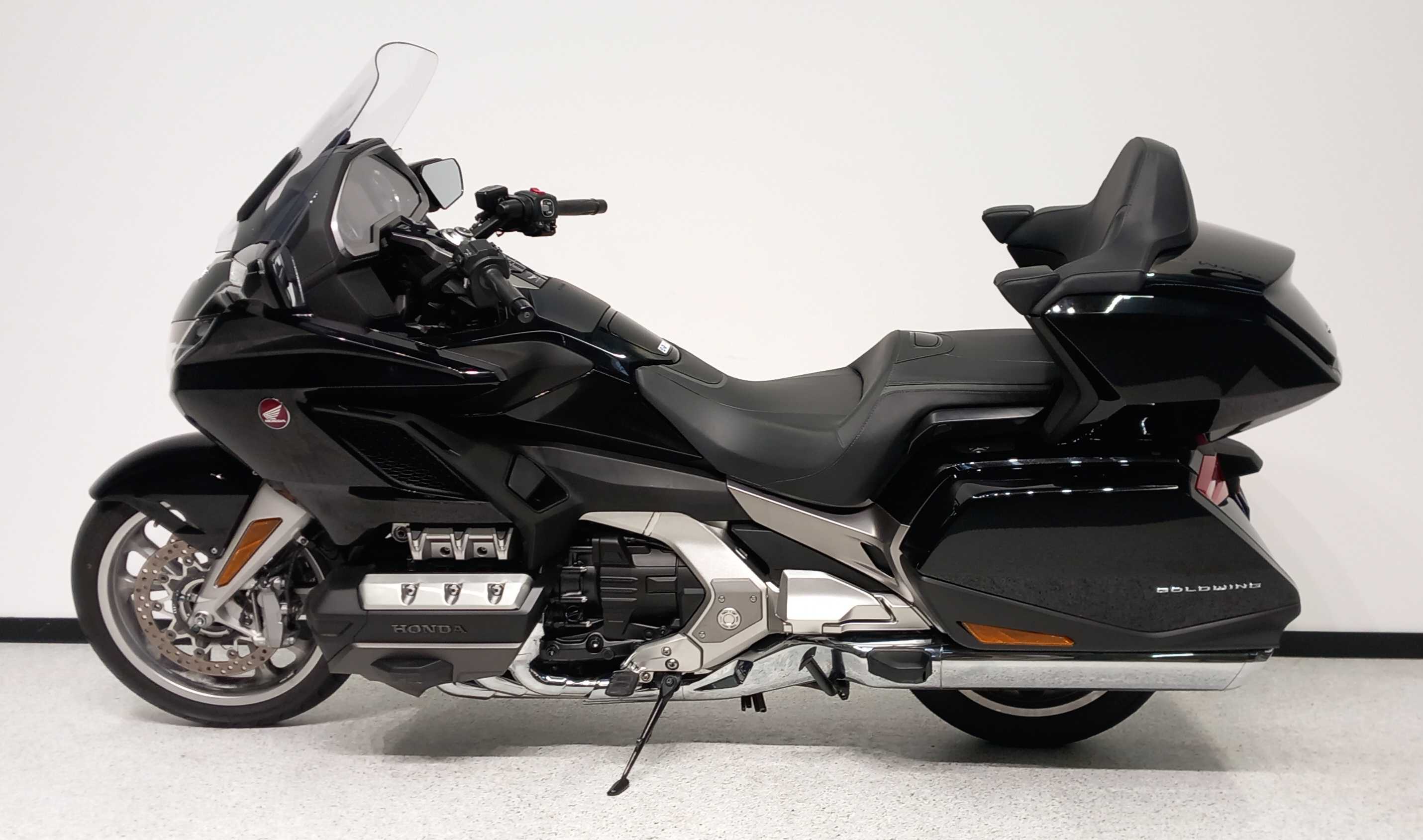 Honda GL 1800 Goldwing Tour DCT / Airbag 2020 HD vue gauche