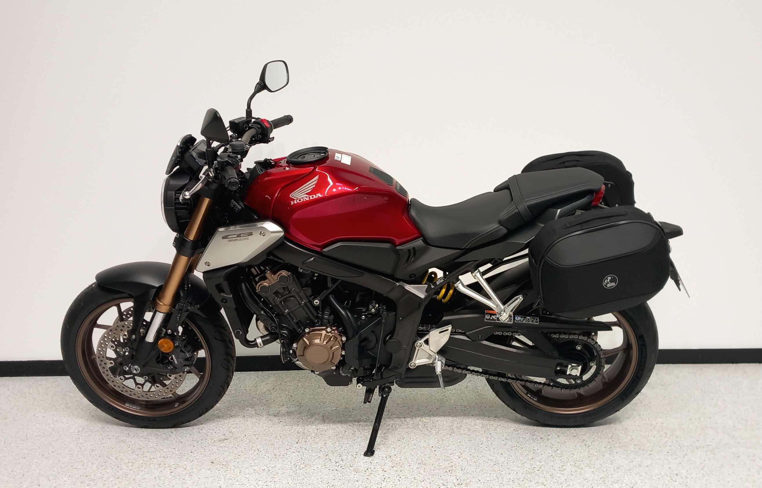 Honda CB 650 R 2021 HD vue gauche