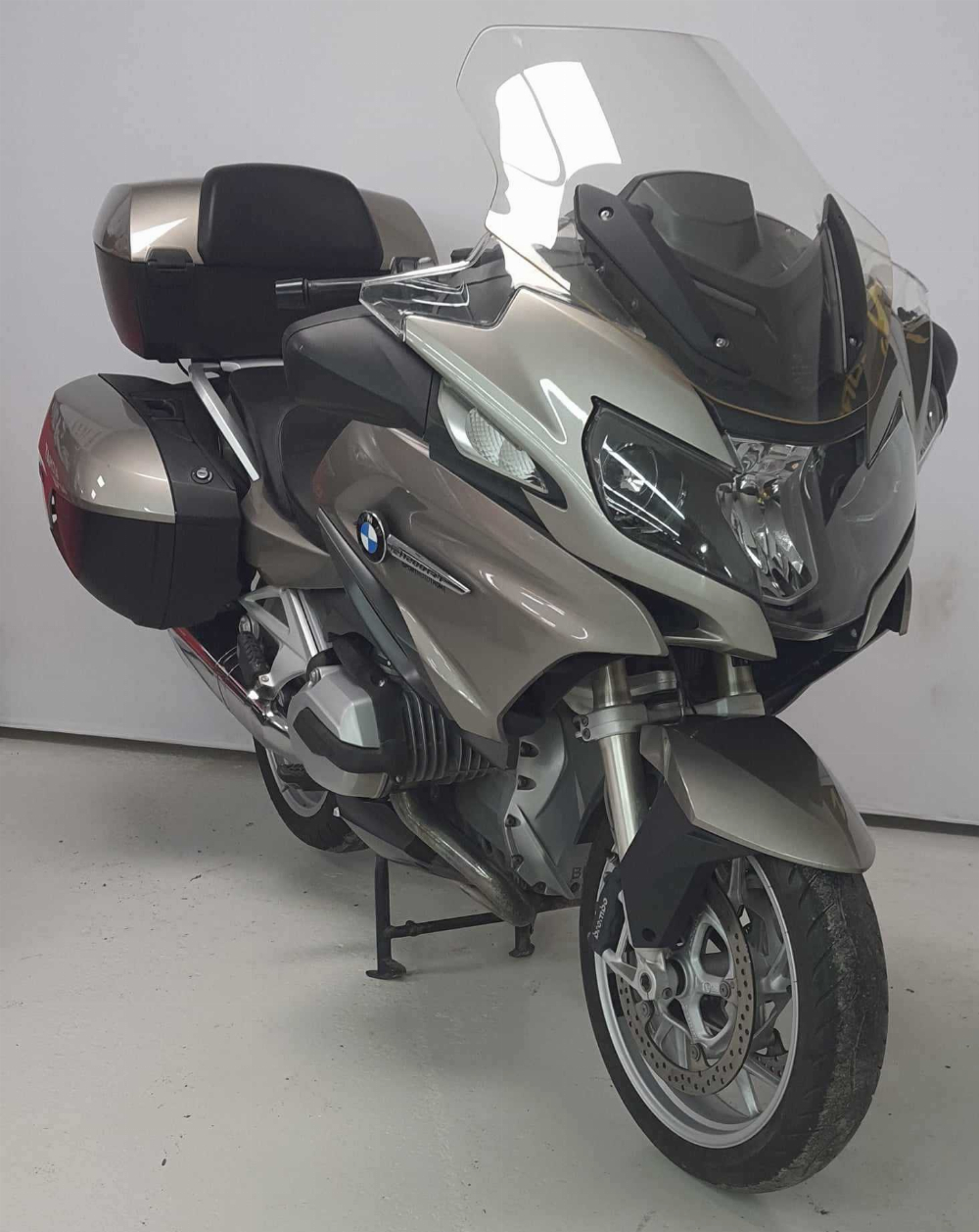 BMW R 1200 RT 2016 vue 3/4 droite