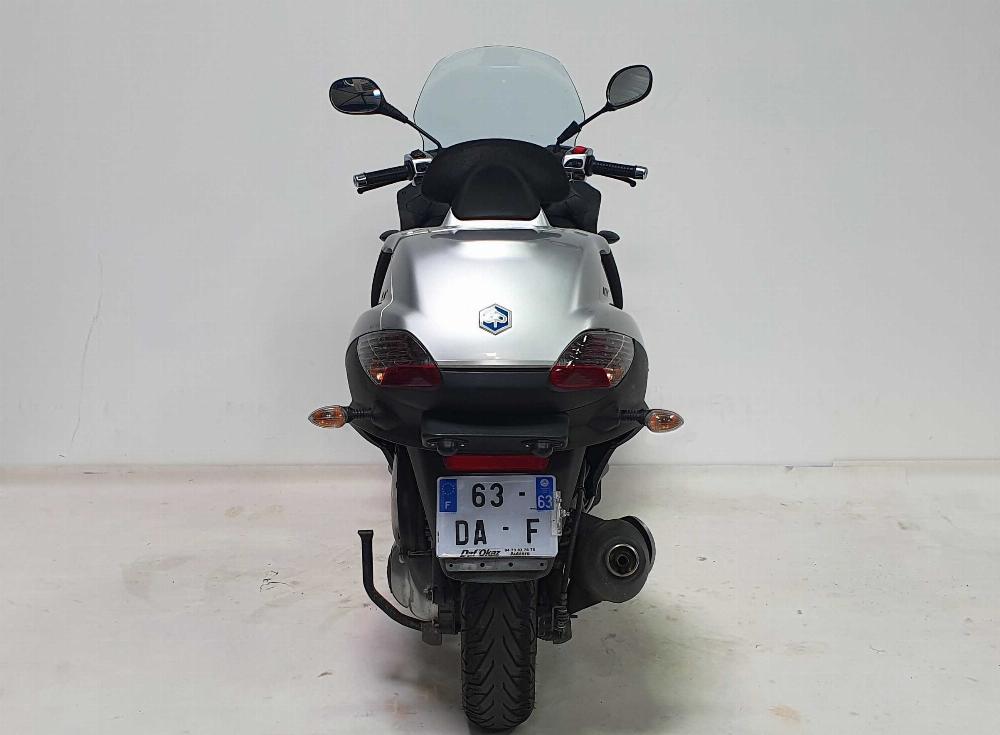 Piaggio MP3 250 LT 2009 vue arrière