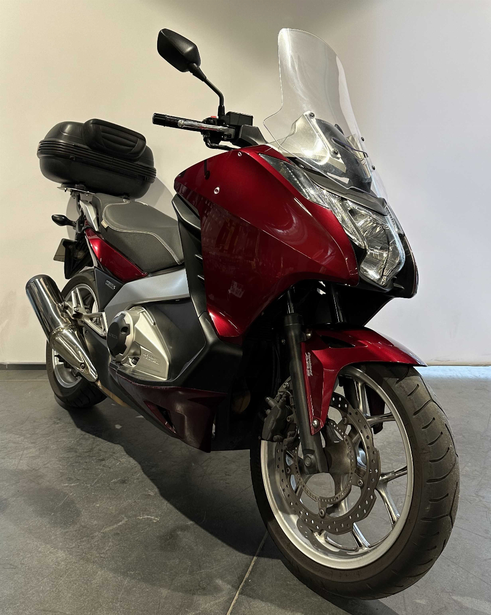 Honda NC 700 D Integra 2013 vue 3/4 droite