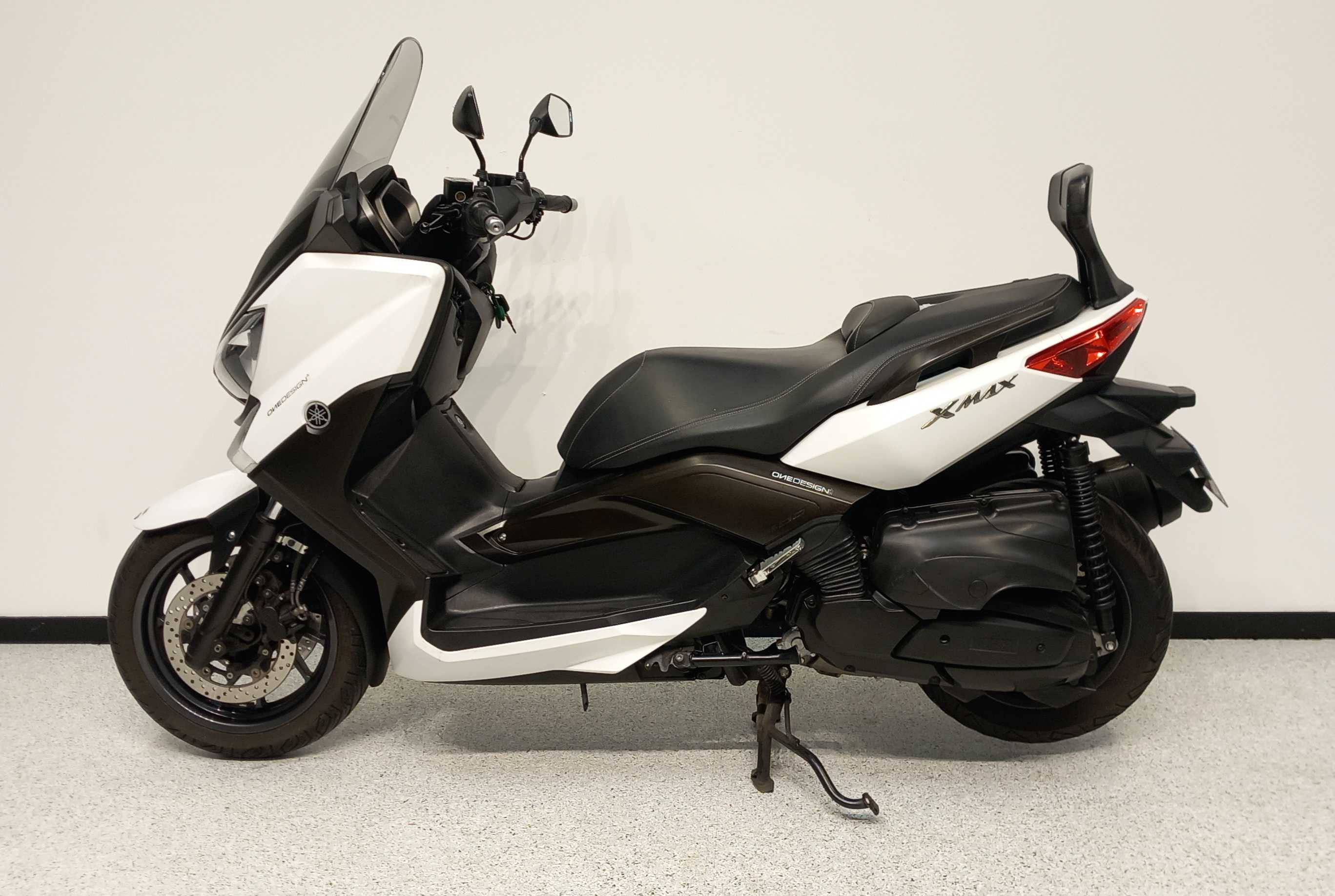 Yamaha YP 400 R X-Max 2013 HD vue gauche