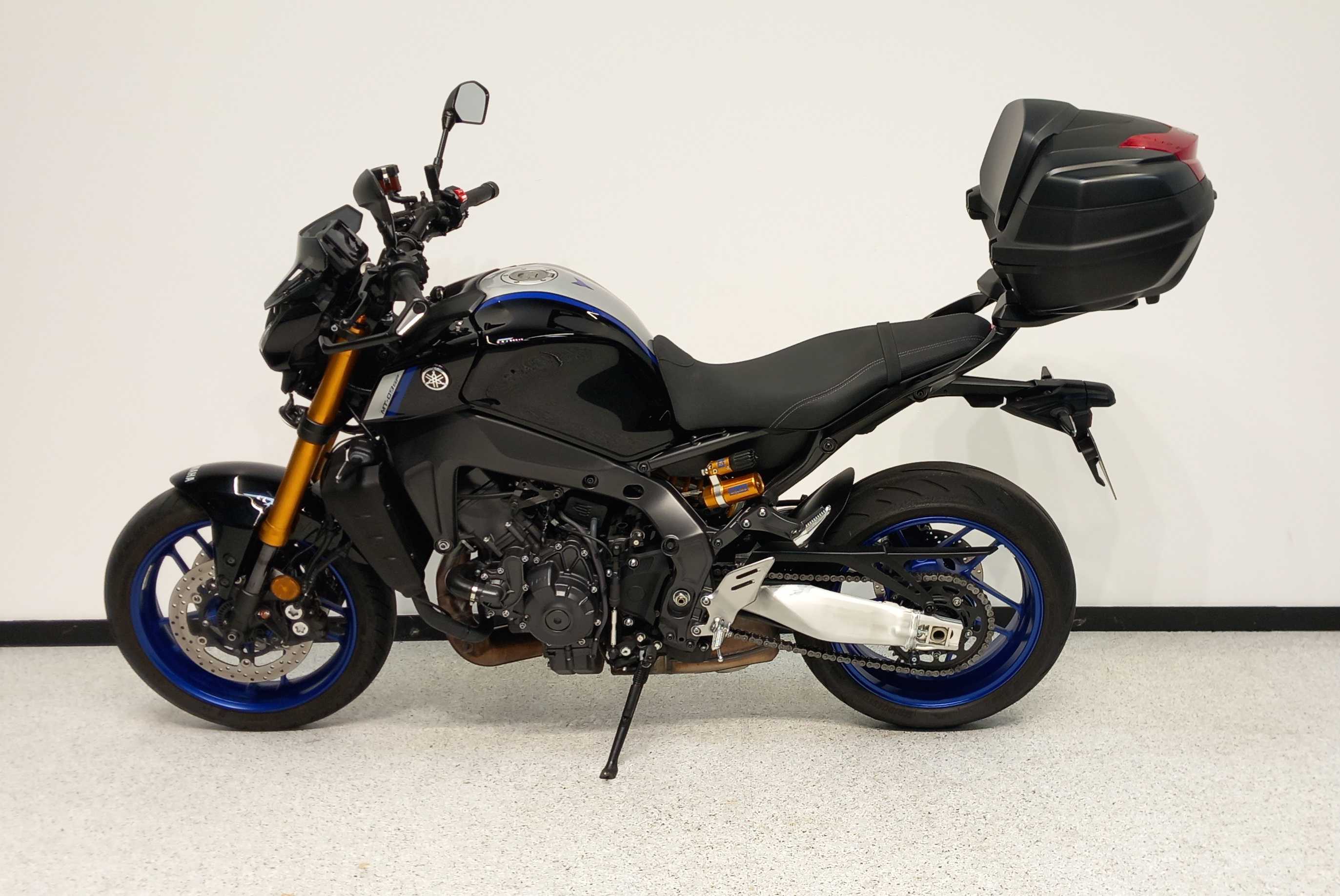 Yamaha MT-09 900 SP 2021 HD vue gauche